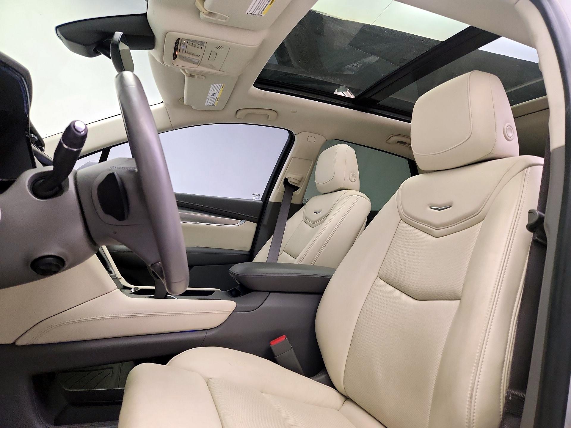 Thumbnail: 2017 Cadillac XT5 - 20
