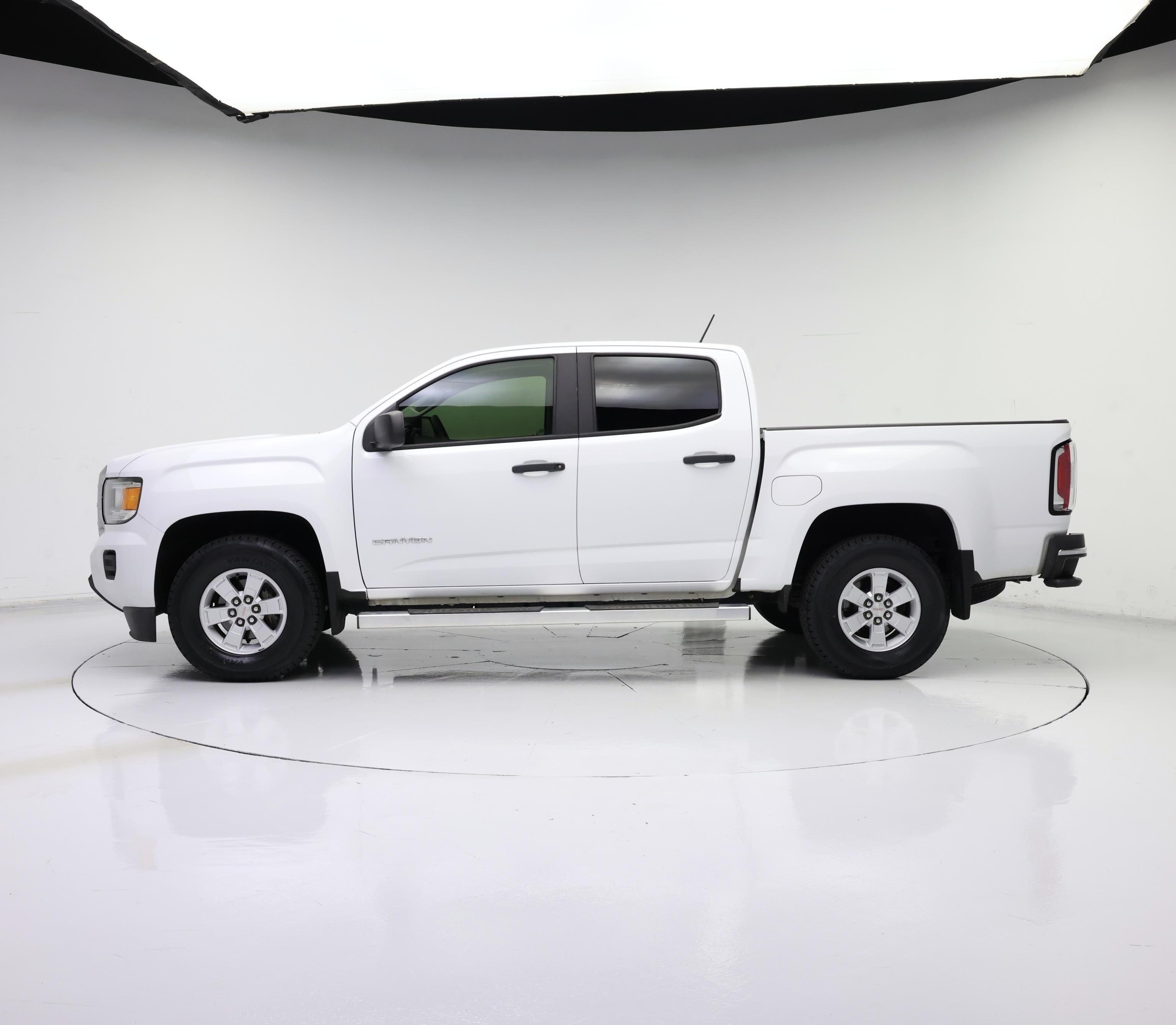 Thumbnail: 2020 GMC Canyon - 3