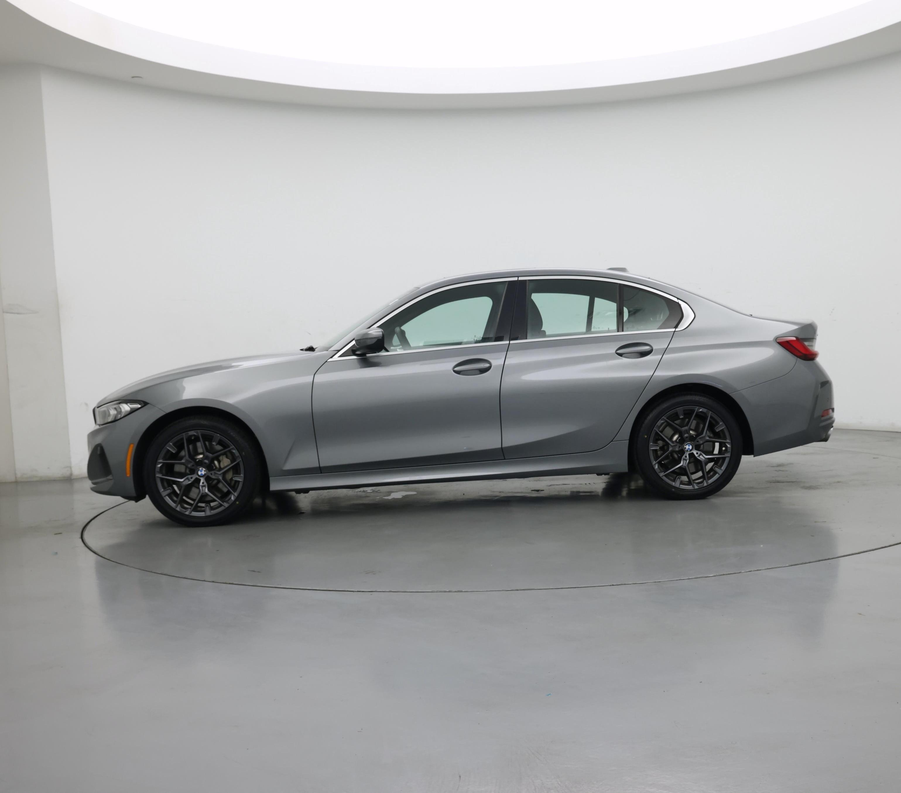 Thumbnail: 2025 BMW 3 Series - 3