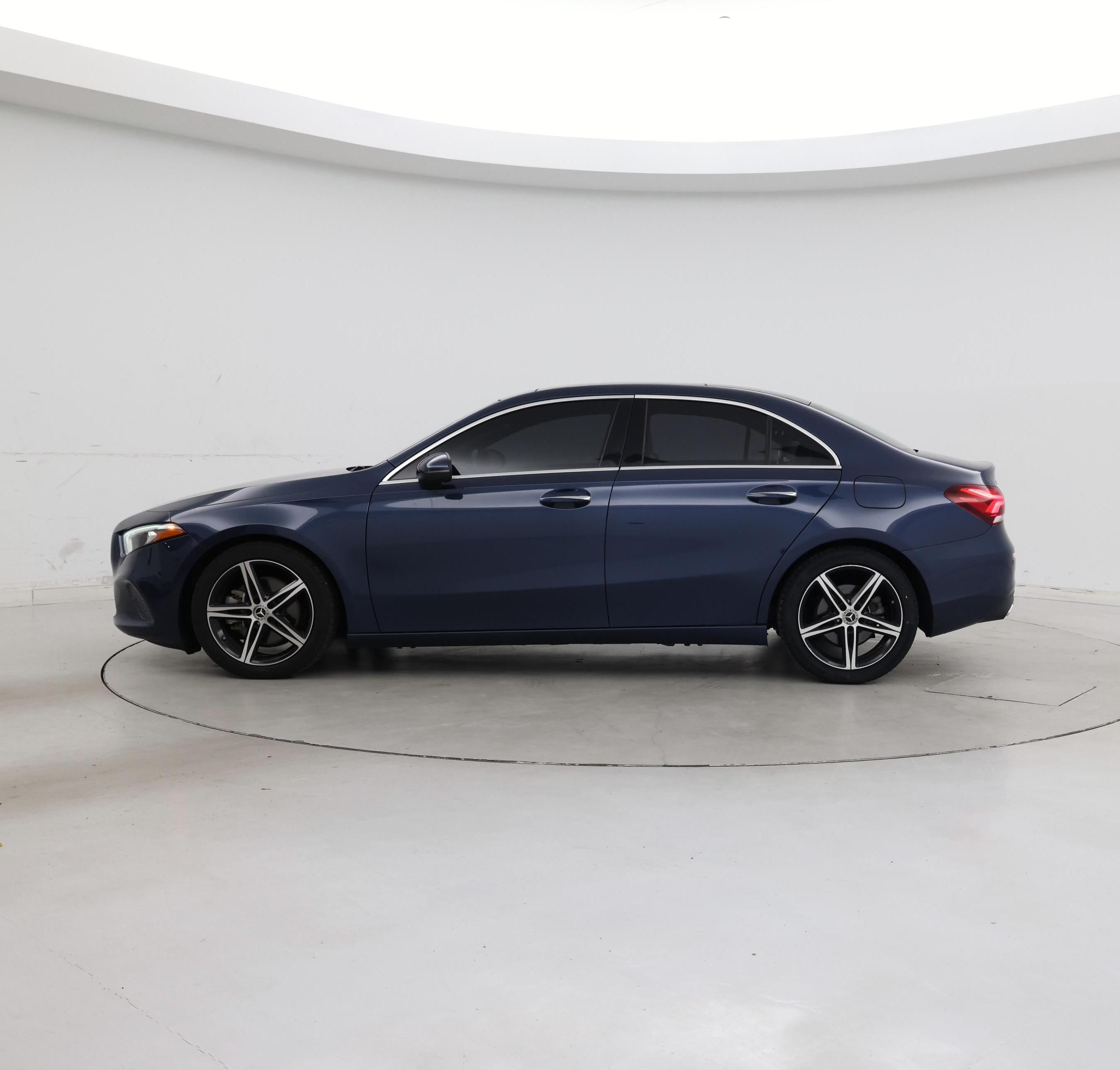 Thumbnail: 2020 Mercedes-Benz A-Class - 3