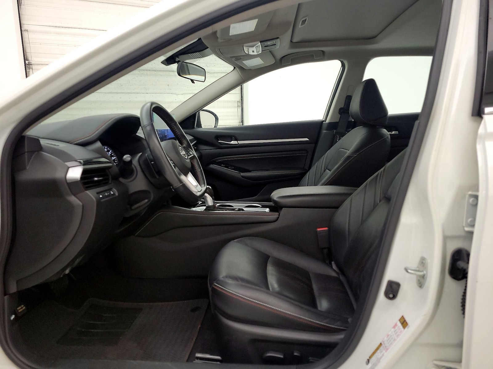 2023 Nissan Altima SR - Photo 12