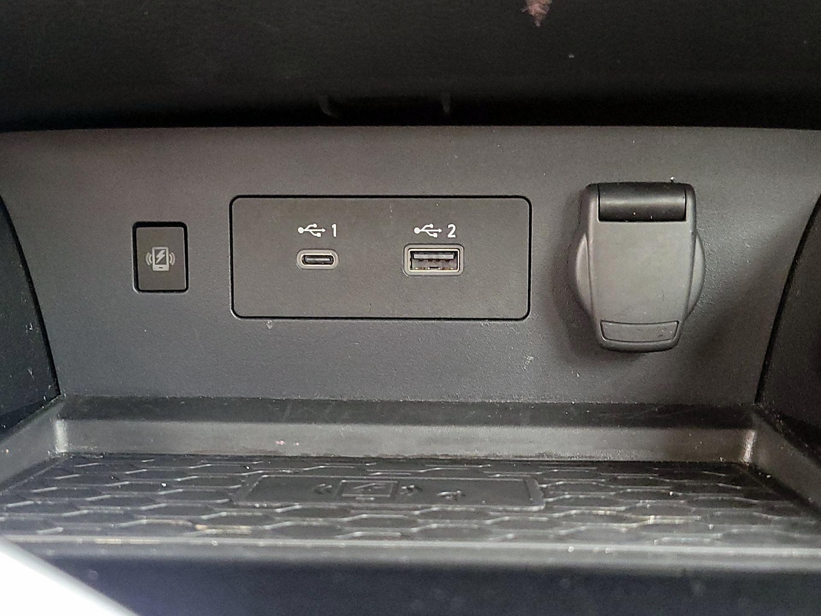 2023 Nissan Altima SR - Photo 19