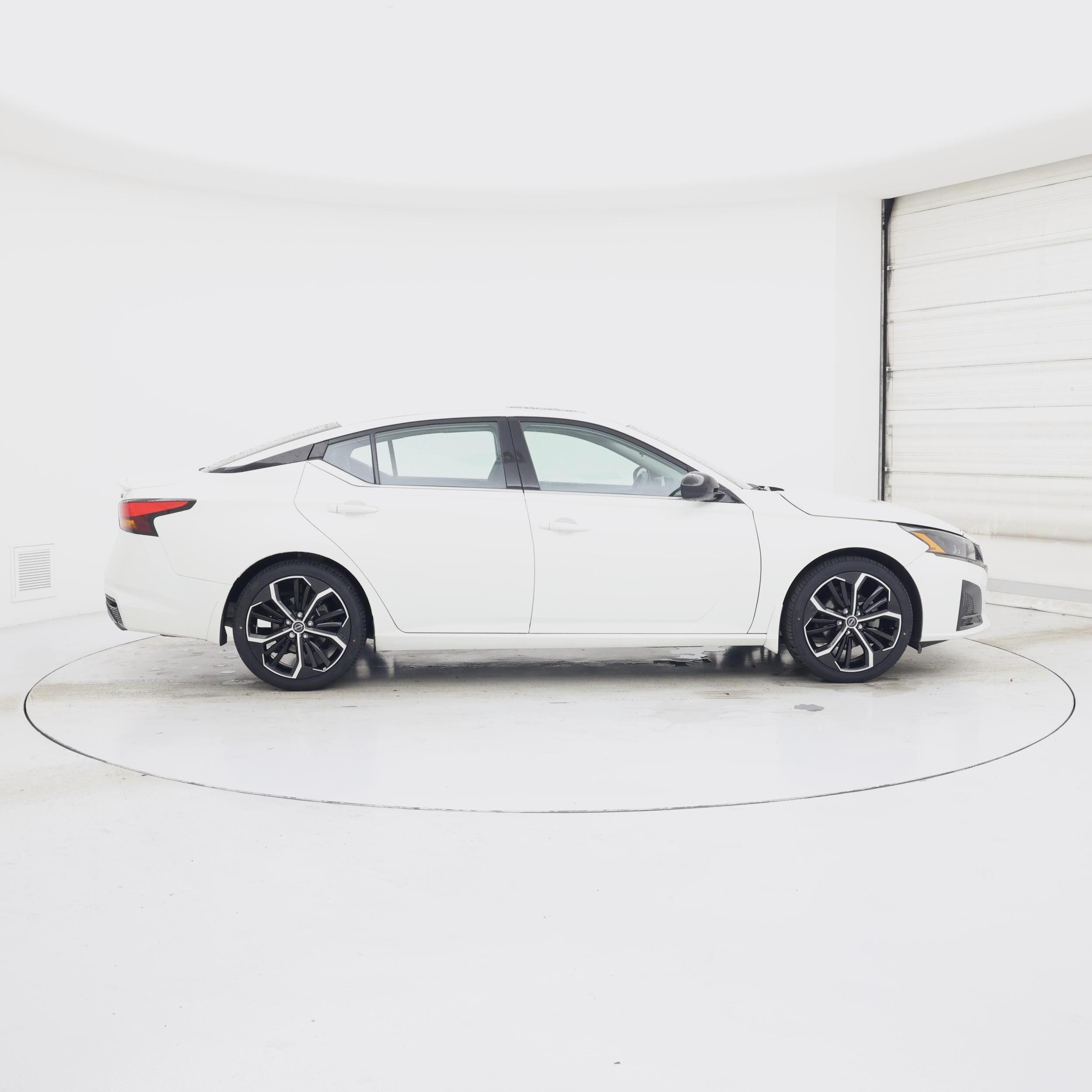 Thumbnail: 2023 Nissan Altima - 7