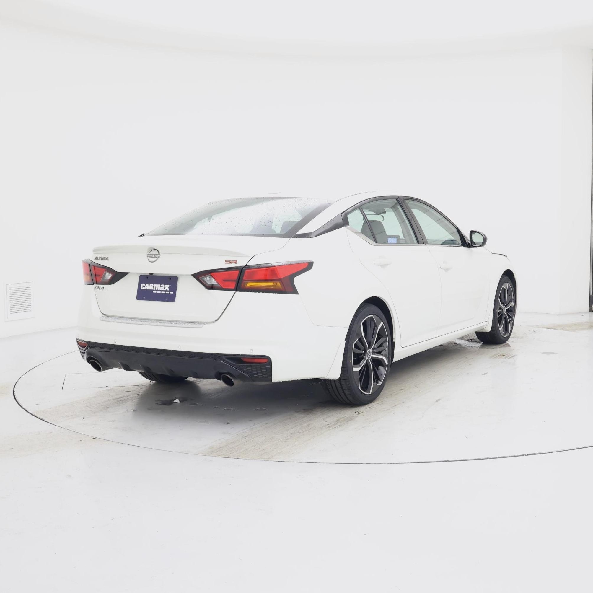 Thumbnail: 2023 Nissan Altima - 8