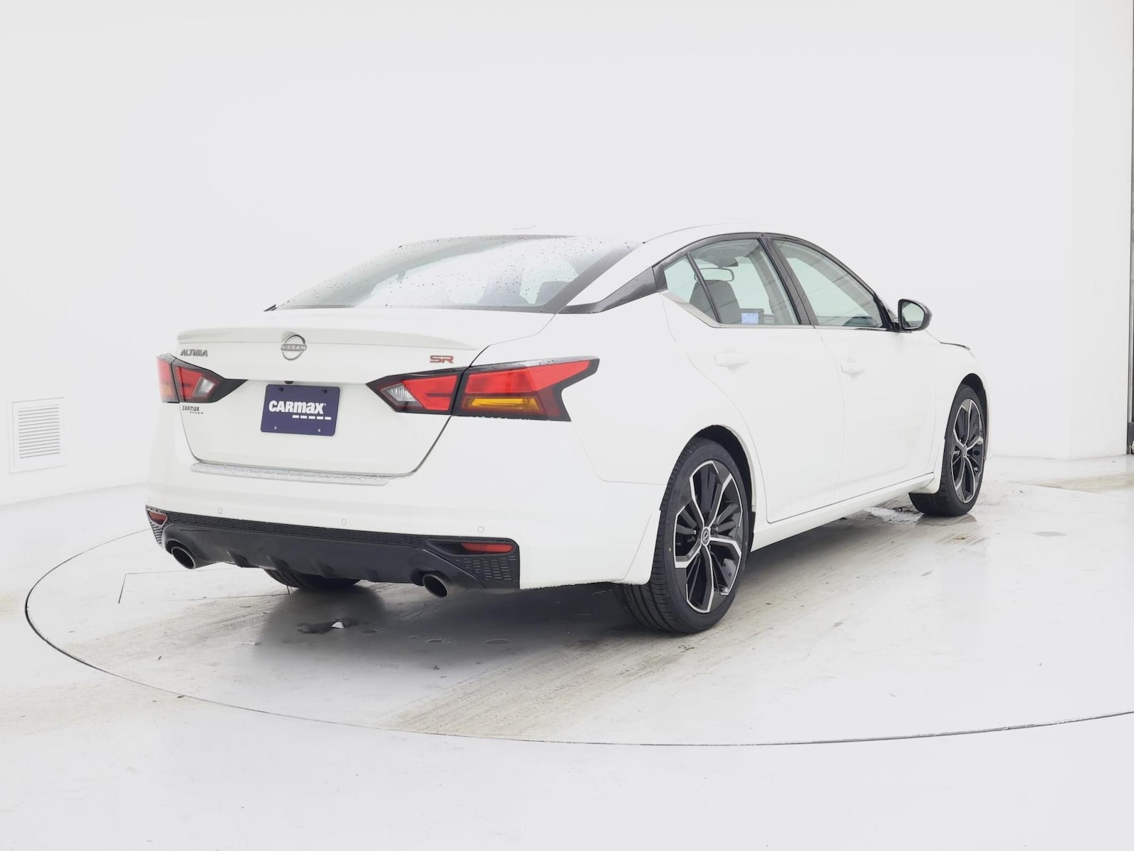 2023 Nissan Altima SR - Photo 9