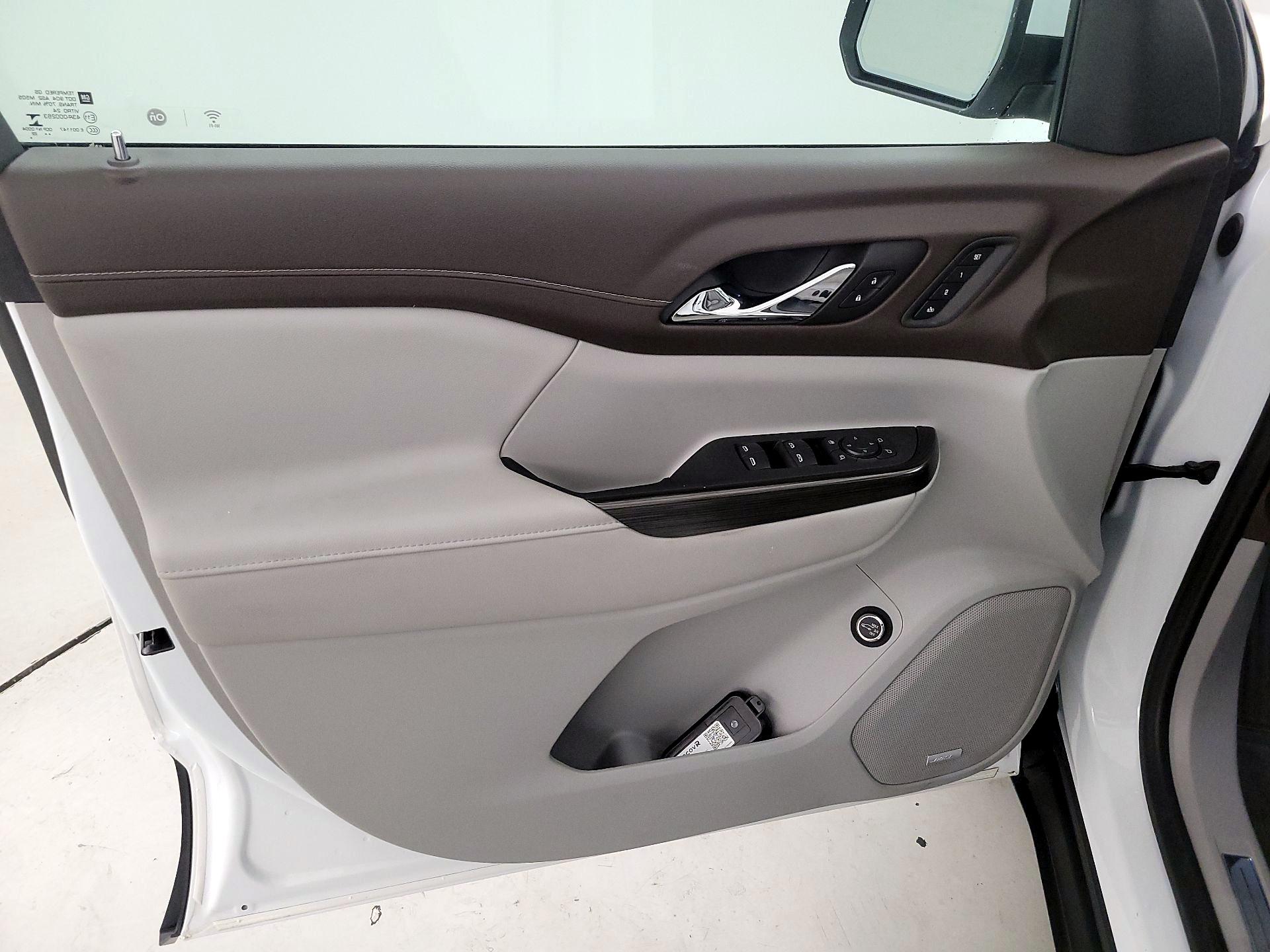 Thumbnail: 2023 GMC Acadia - 12