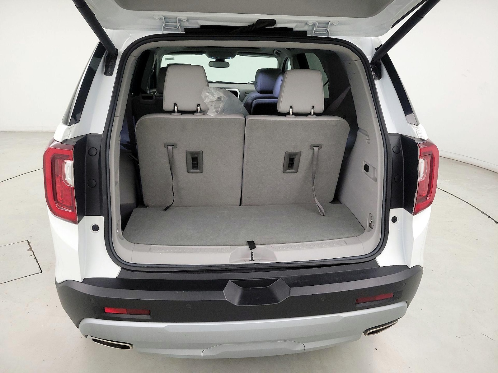 2023 GMC Acadia SLT - Photo 22