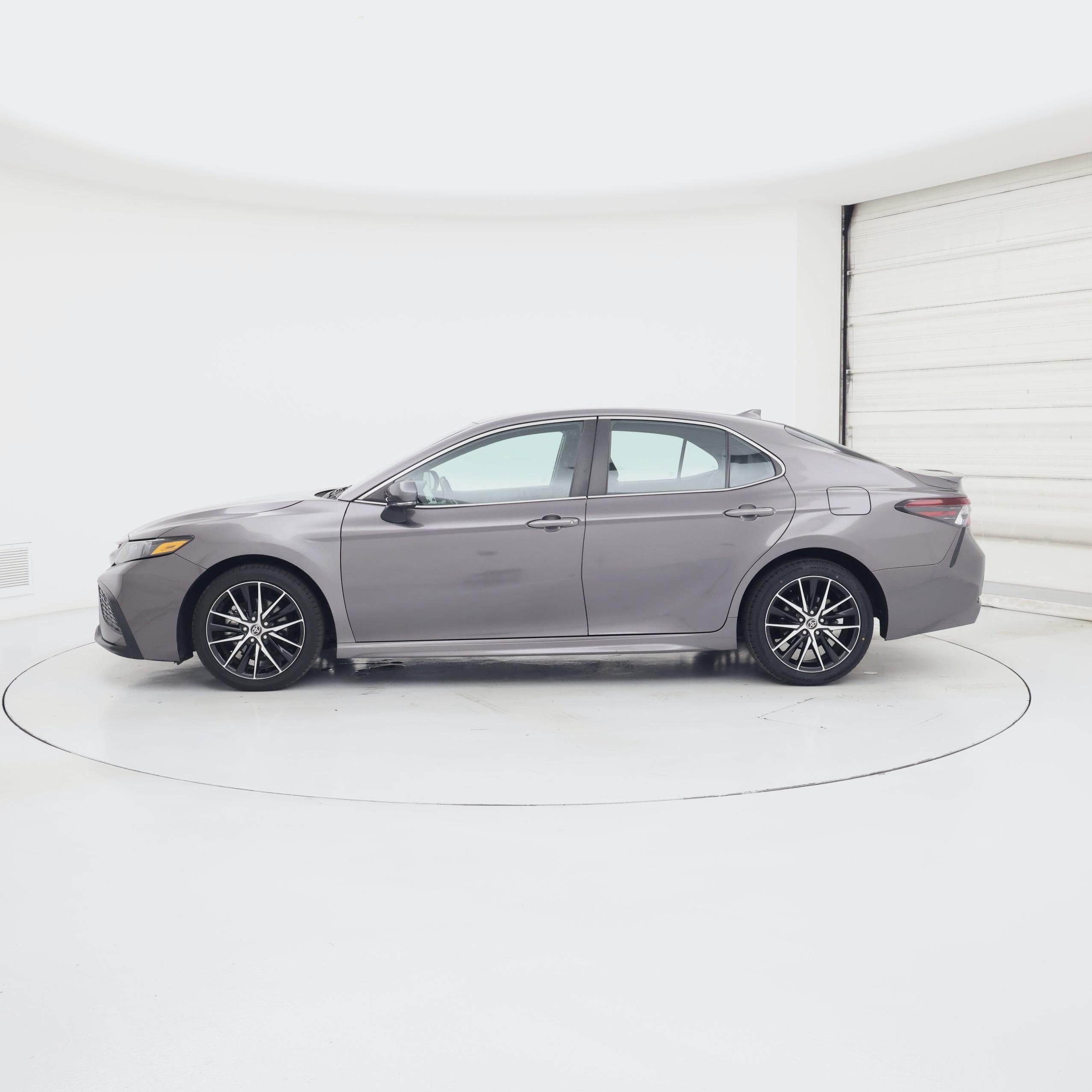 Thumbnail: 2023 Toyota Camry - 3