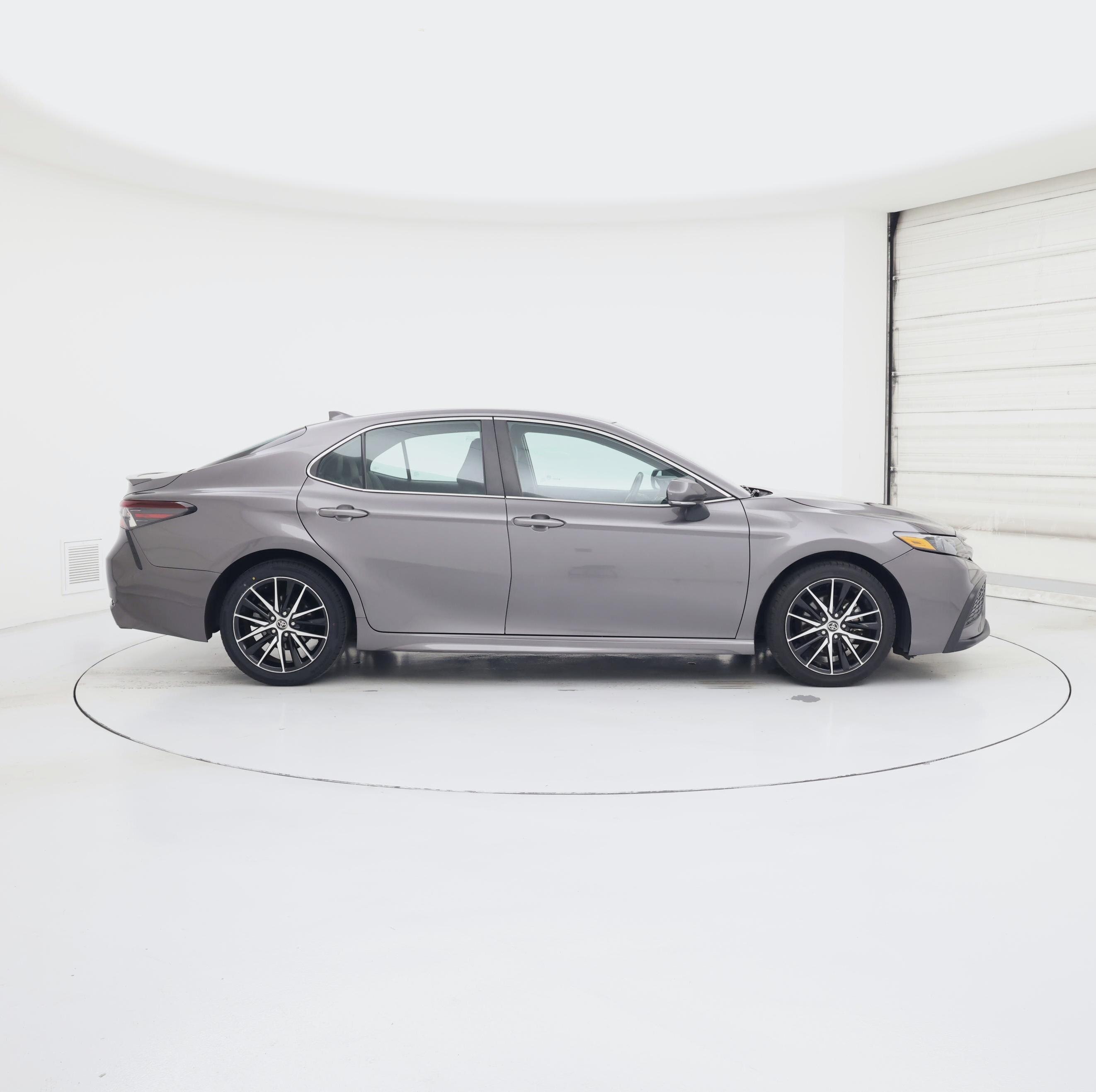 Thumbnail: 2023 Toyota Camry - 7