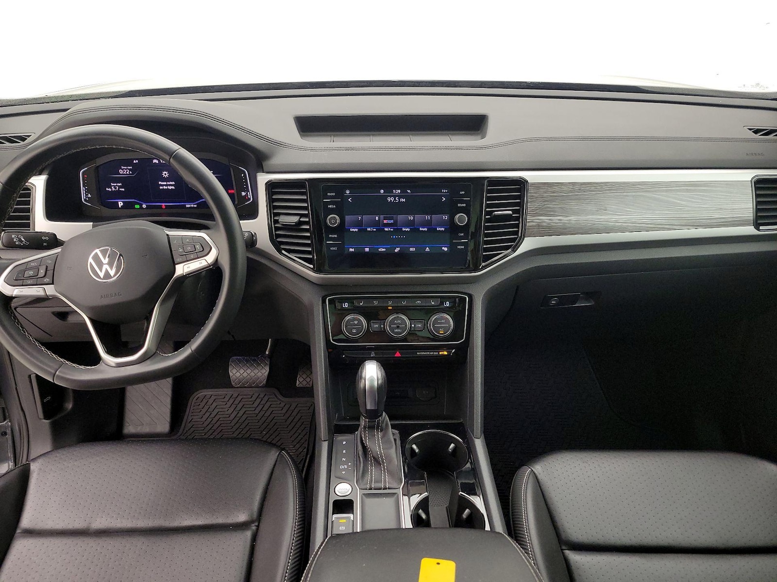 2022 Volkswagen Atlas Cross Sport SE w/Tech - Photo 10