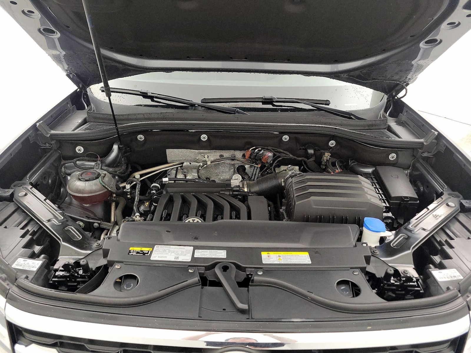 2022 Volkswagen Atlas Cross Sport SE w/Tech - Photo 23