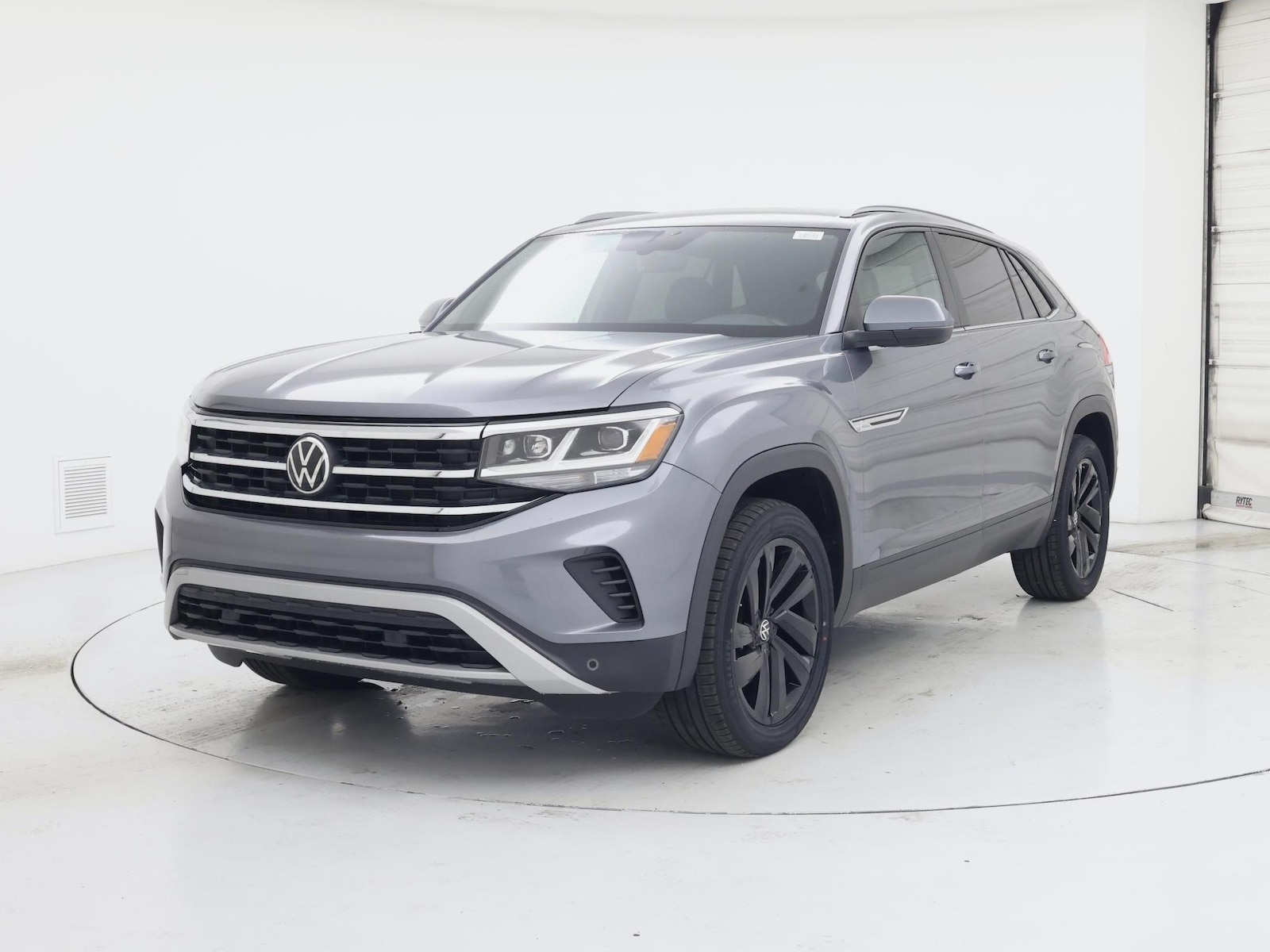 2022 Volkswagen Atlas Cross Sport SE w/Tech - Photo 5