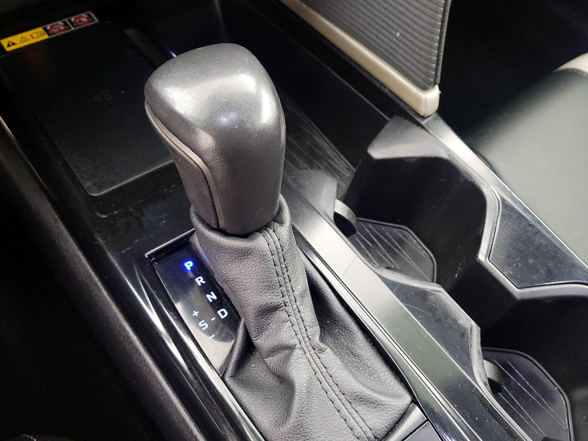 Thumbnail: 2025 Toyota Camry - 17