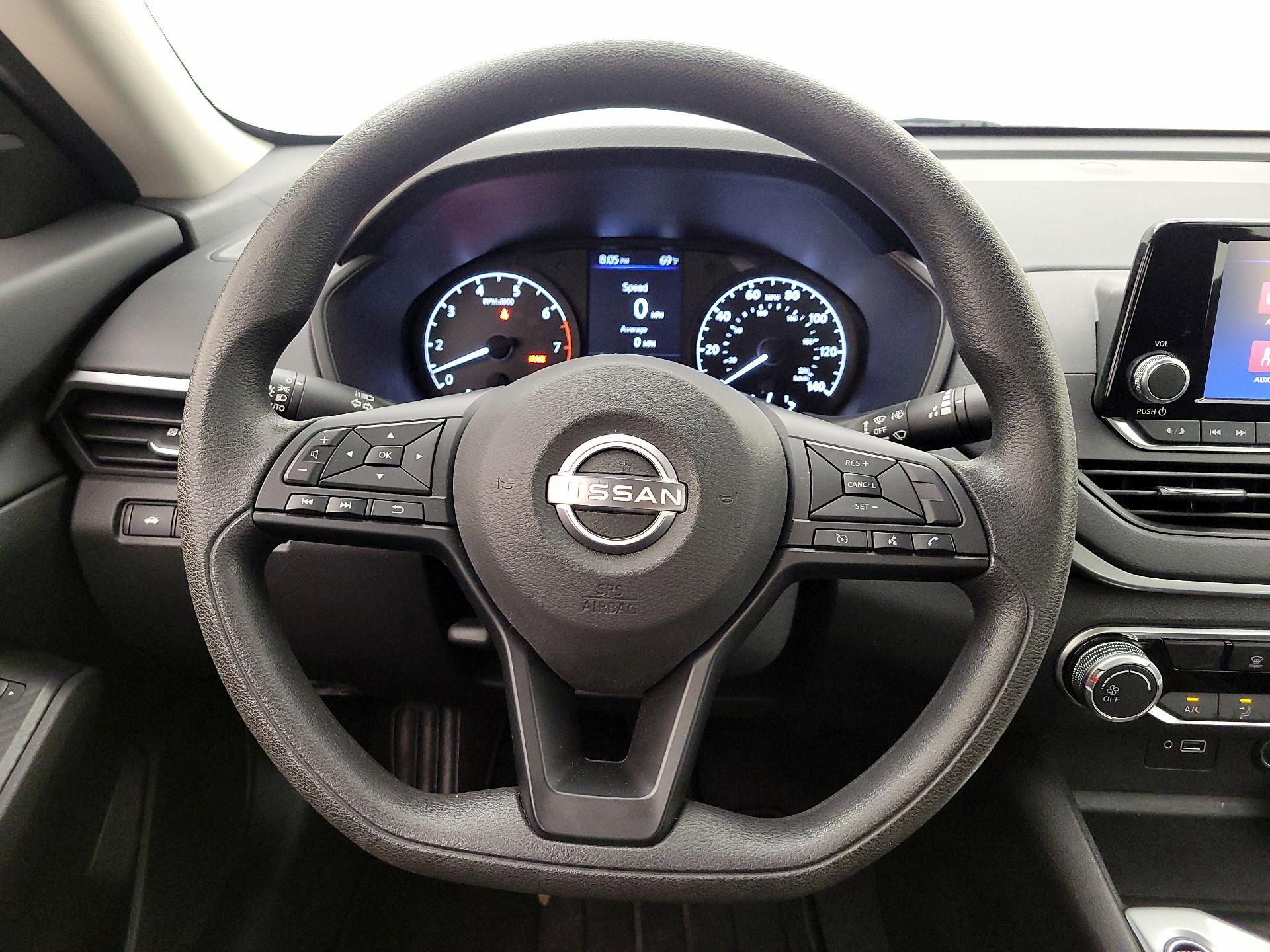 Thumbnail: 2023 Nissan Altima - 10