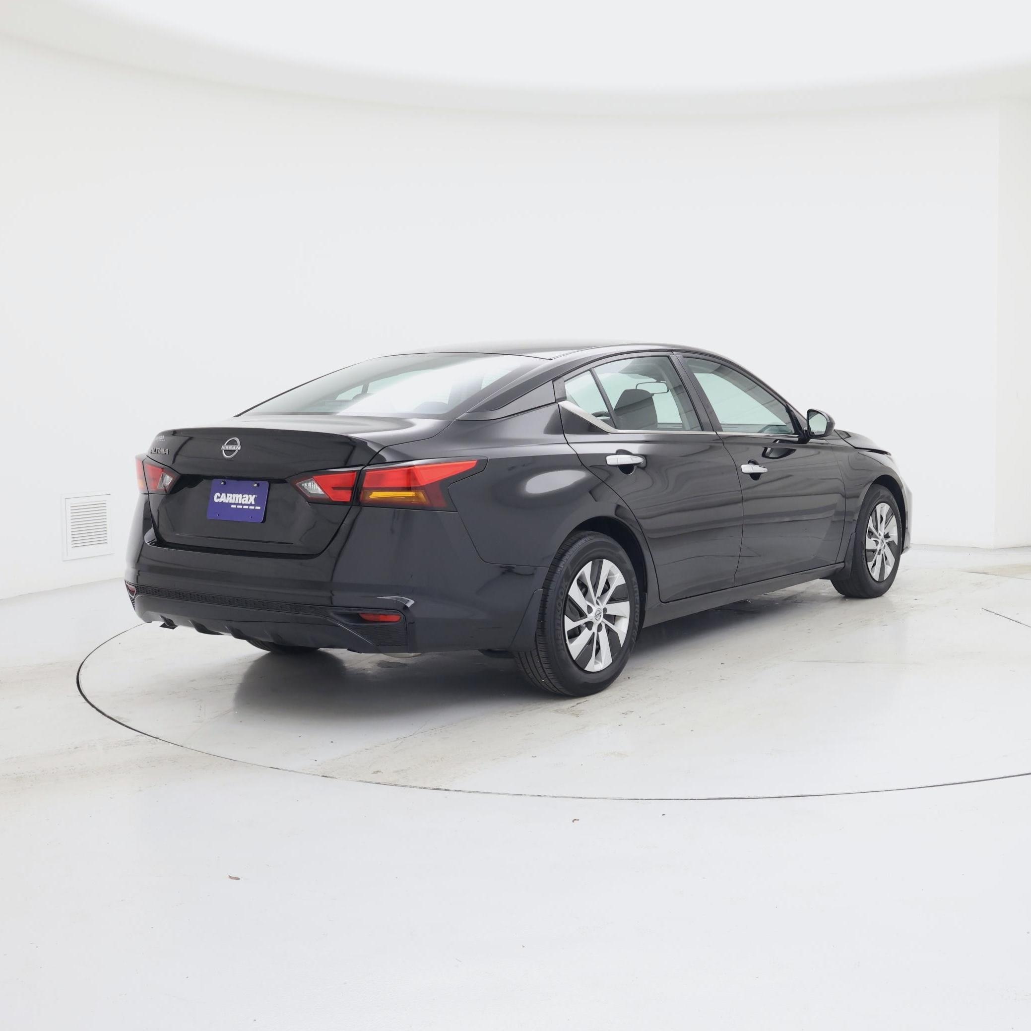 Thumbnail: 2023 Nissan Altima - 8