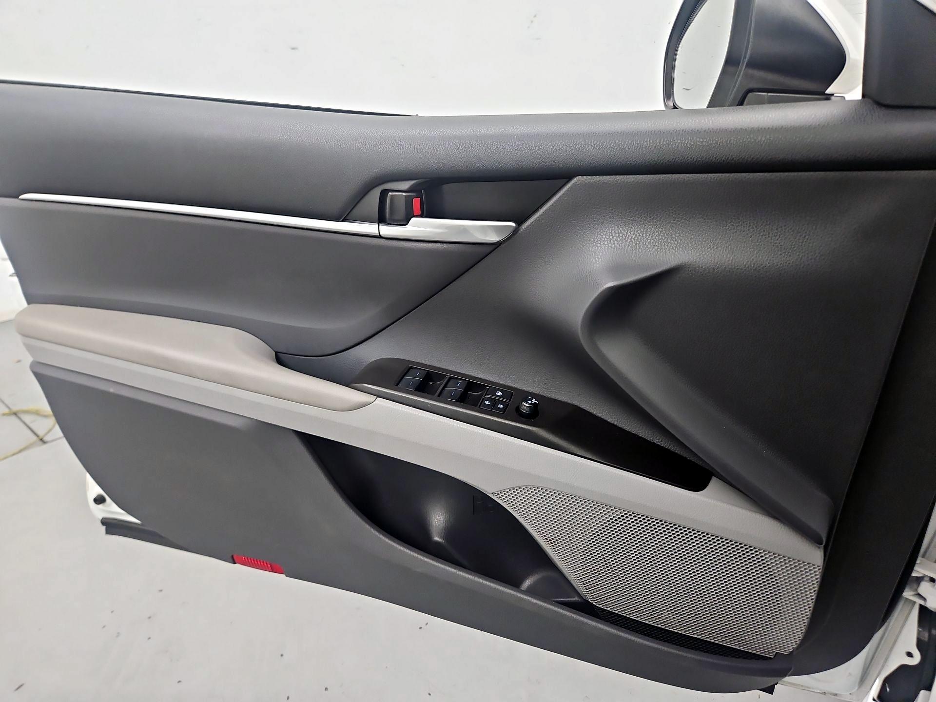 Thumbnail: 2024 Toyota Camry - 12