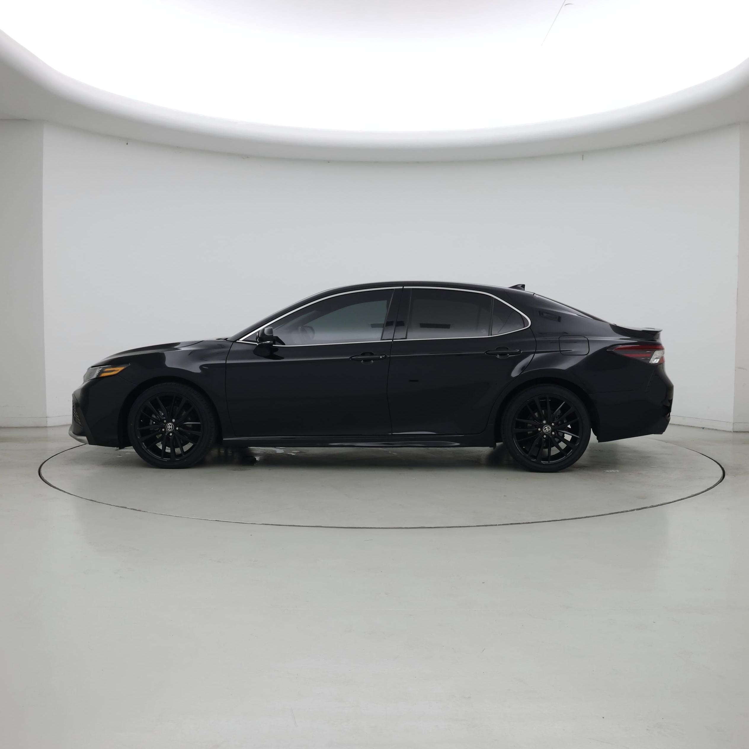 Thumbnail: 2023 Toyota Camry - 3