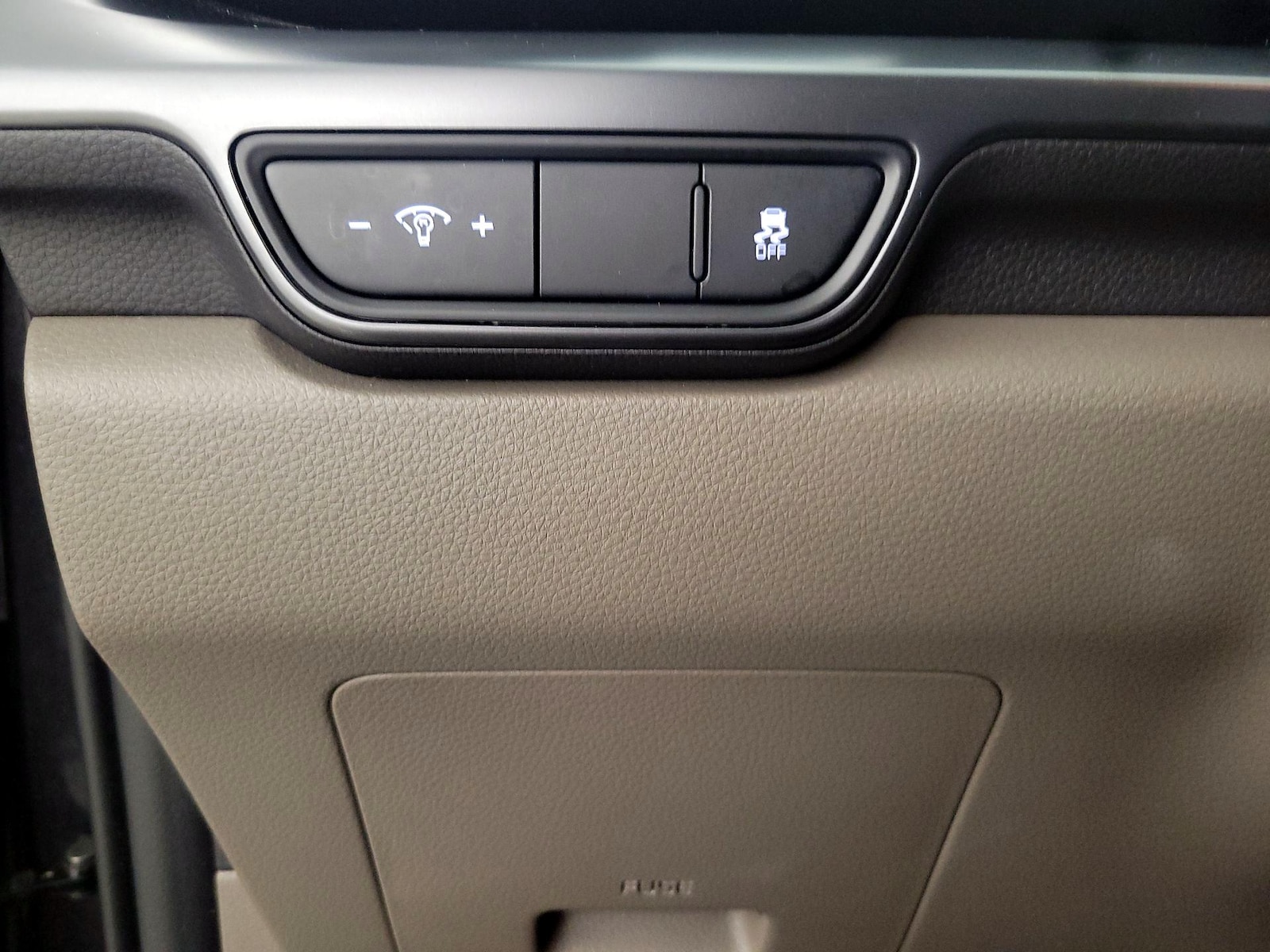 2025 Kia Carnival LXS - Photo 14