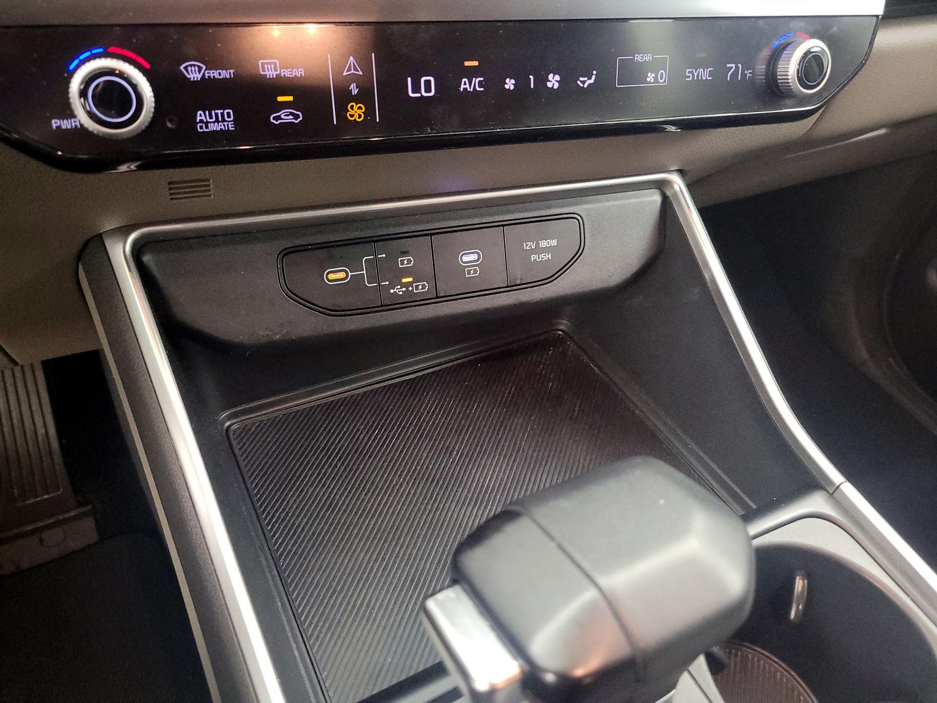 Thumbnail: 2025 Kia Carnival - 17
