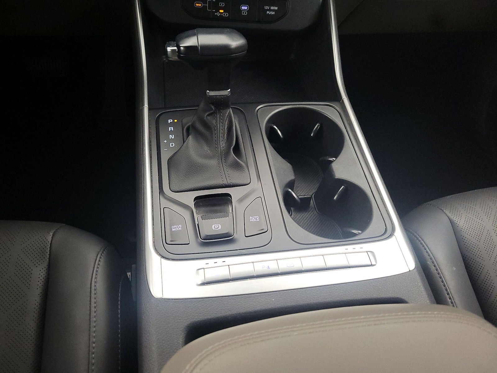 2025 Kia Carnival LXS - Photo 19