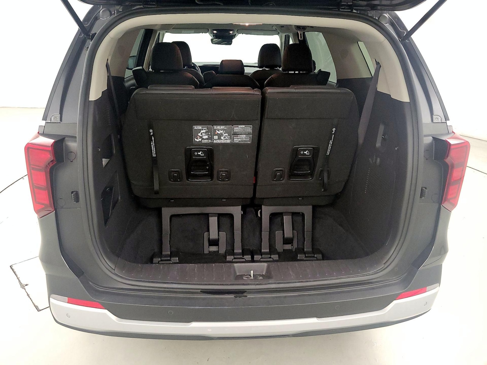2025 Kia Carnival LXS - Photo 22