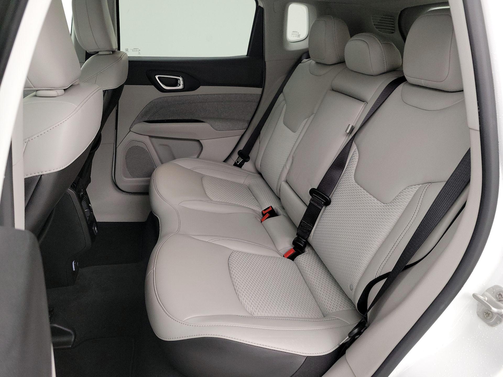 Thumbnail: 2022 Jeep Compass - 19