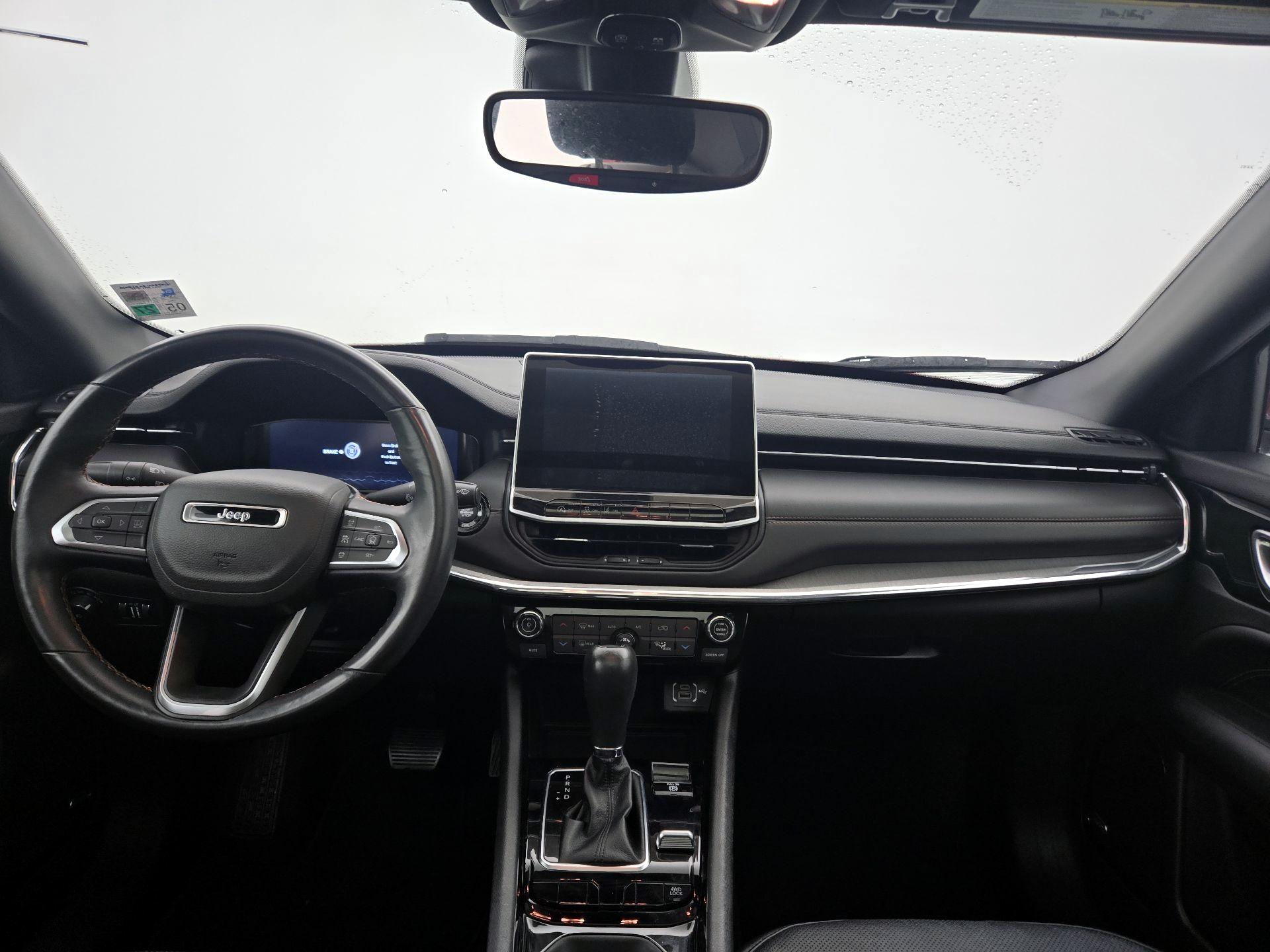 Thumbnail: 2022 Jeep Compass - 9