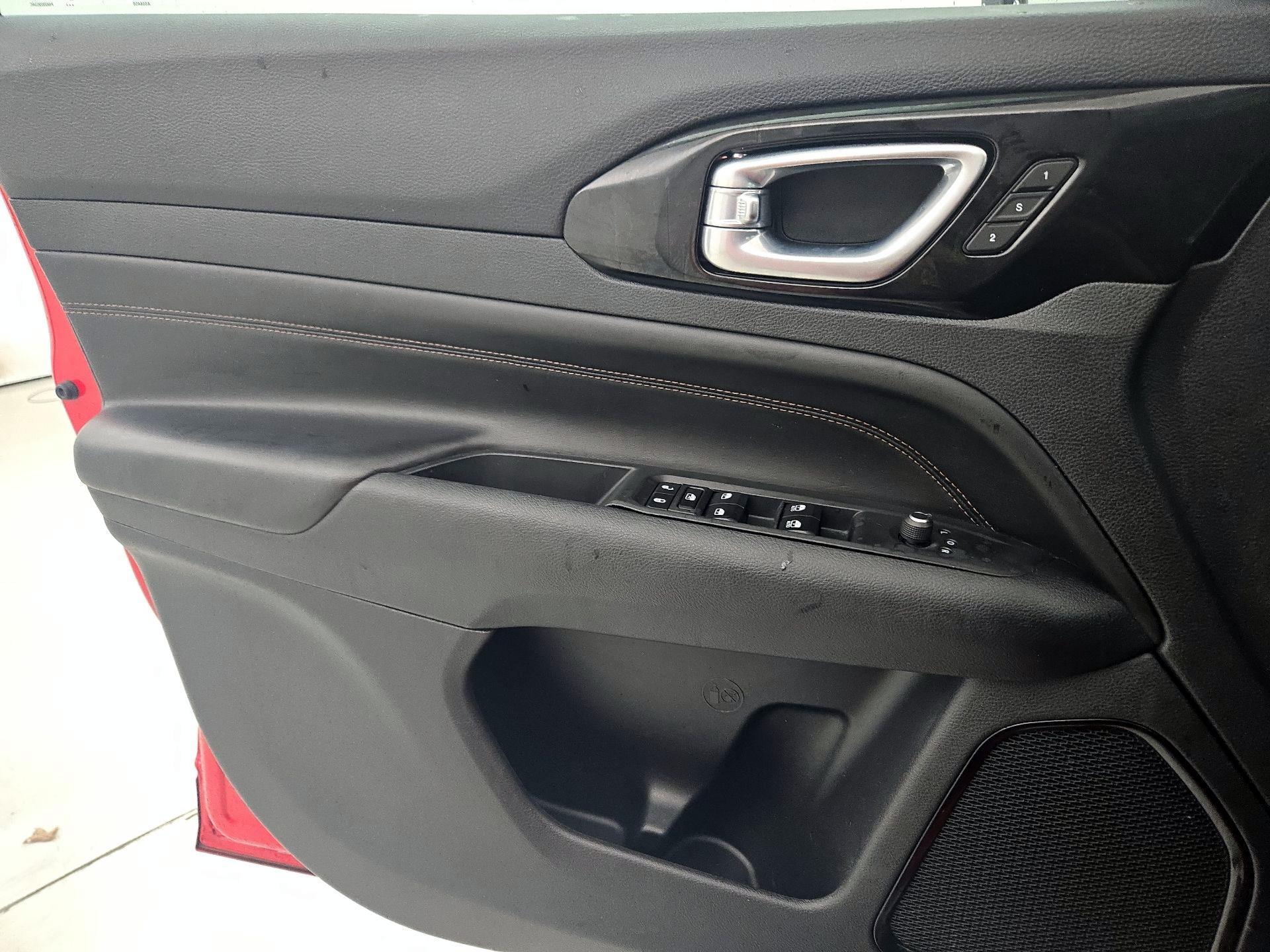 Thumbnail: 2022 Jeep Compass - 12