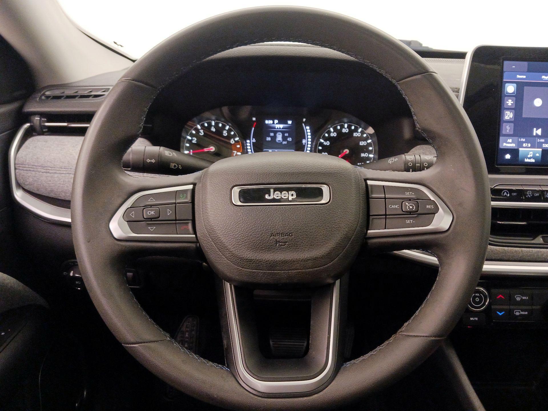 Thumbnail: 2022 Jeep Compass - 10