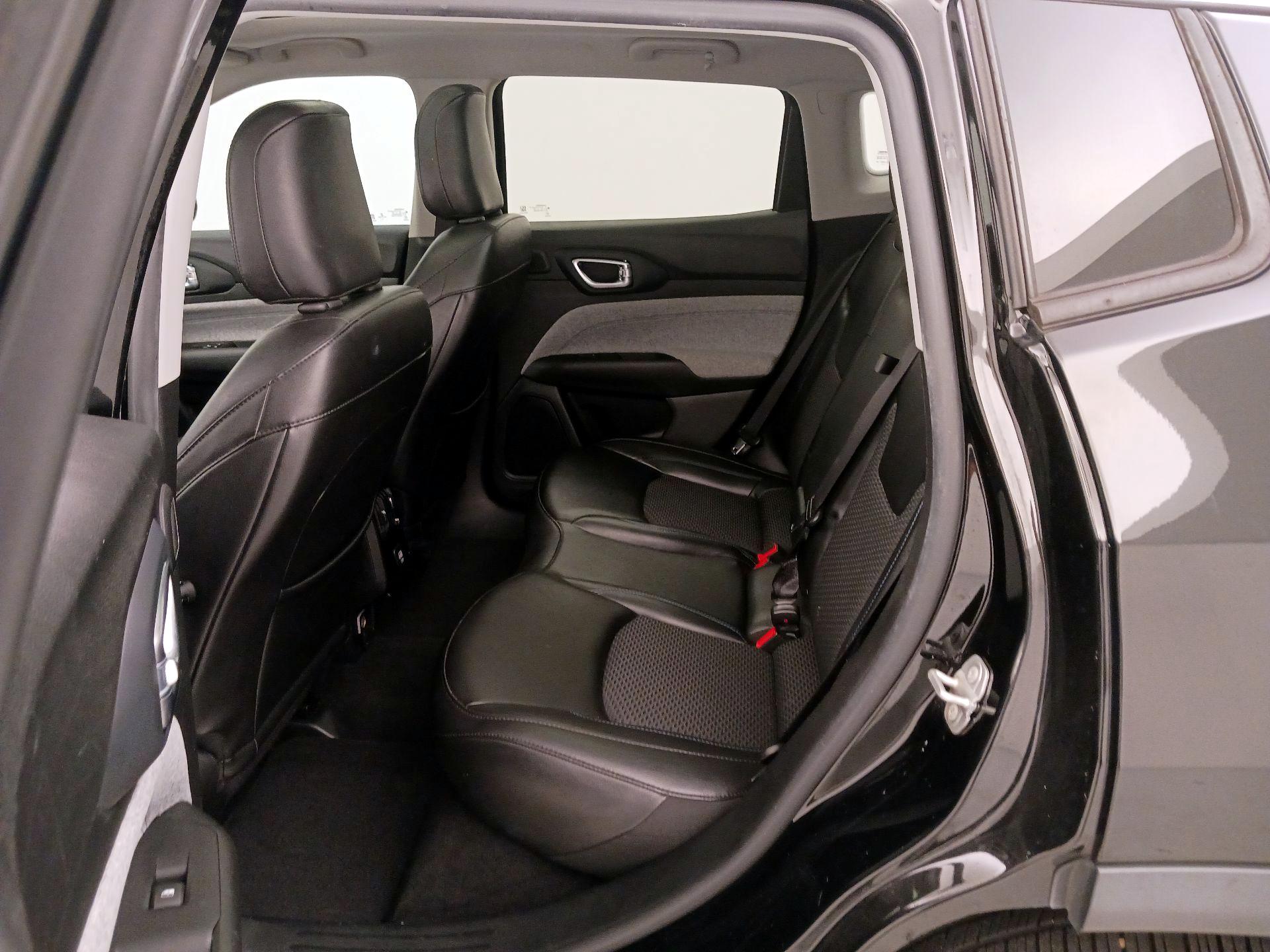 Thumbnail: 2022 Jeep Compass - 20