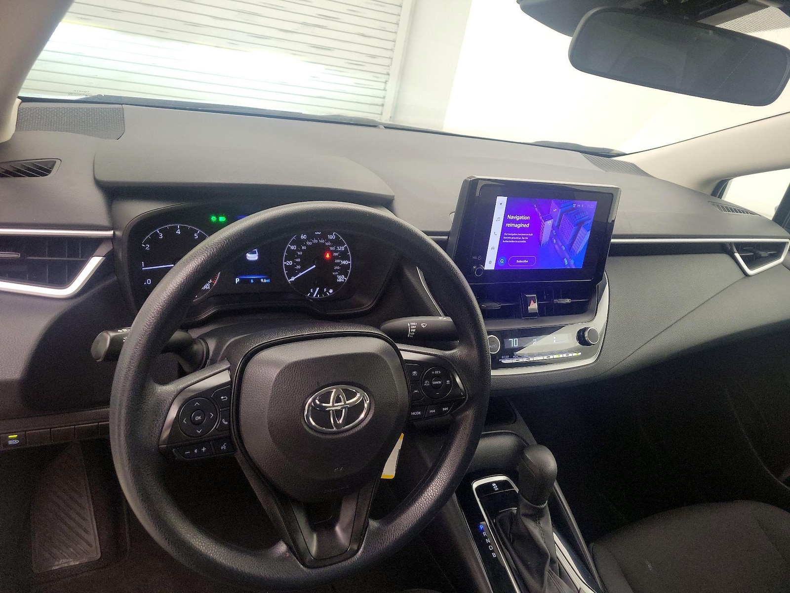 2024 Toyota Corolla LE - Photo 10