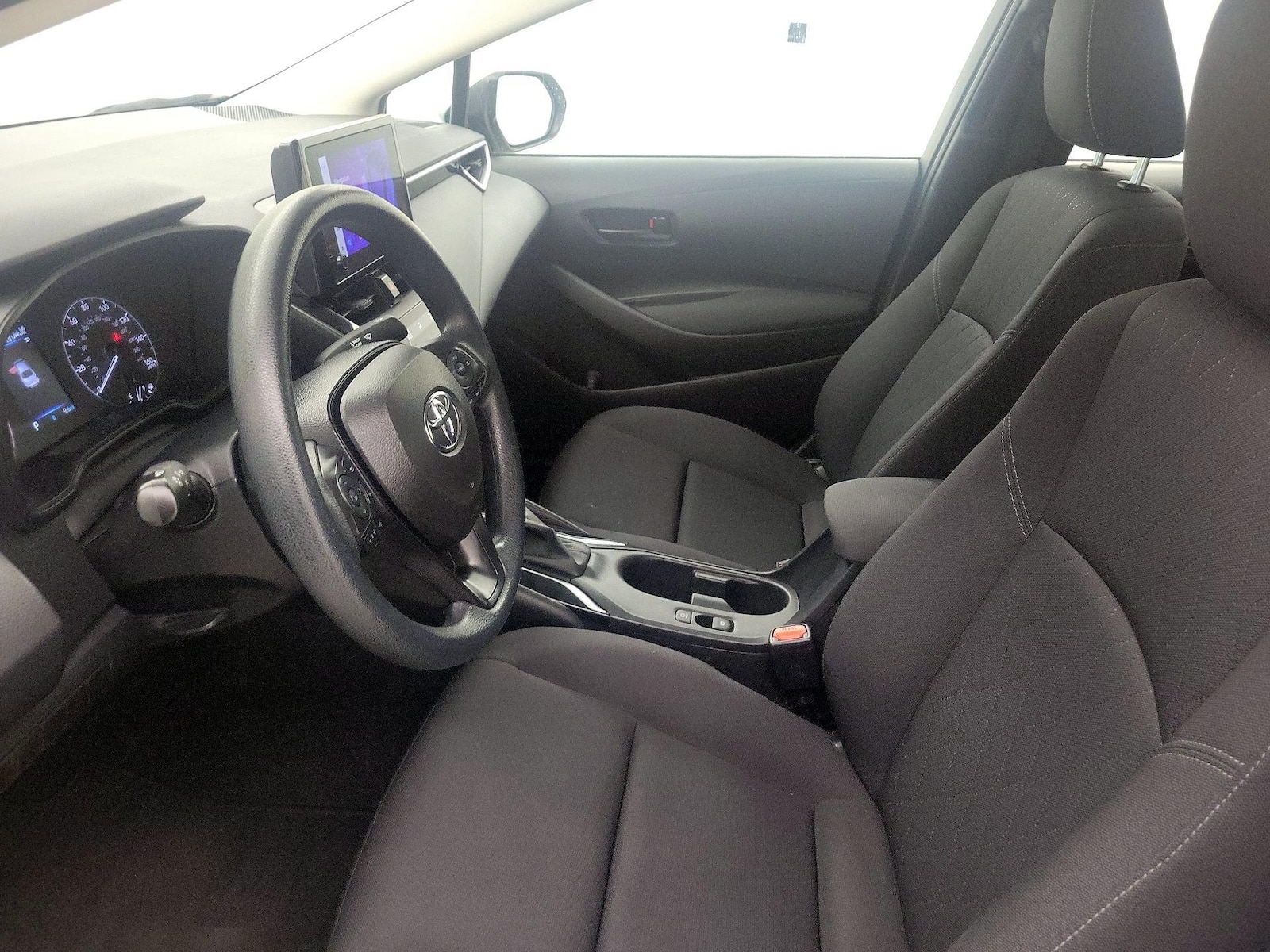 2024 Toyota Corolla LE - Photo 12