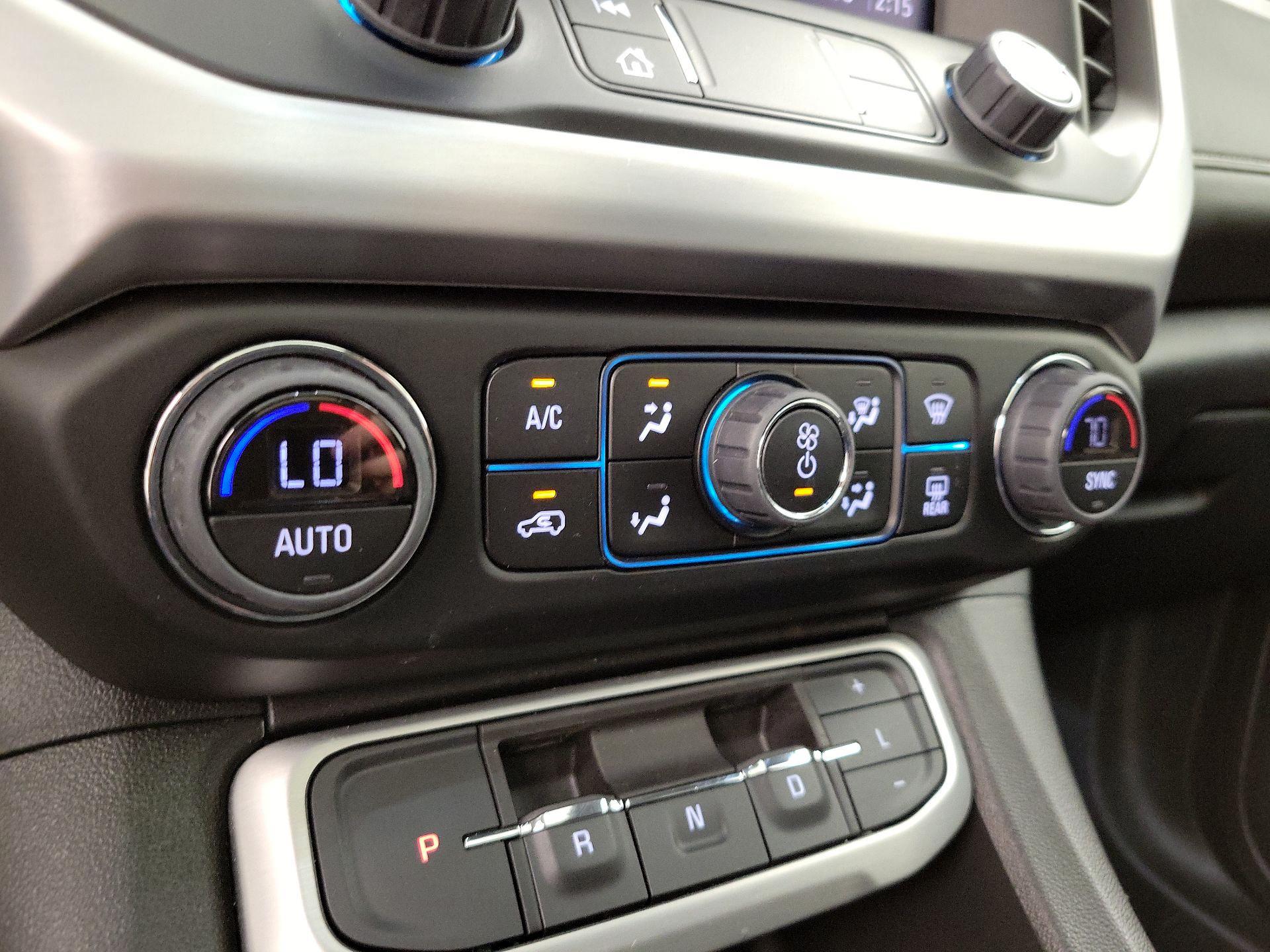 Thumbnail: 2023 GMC Acadia - 16