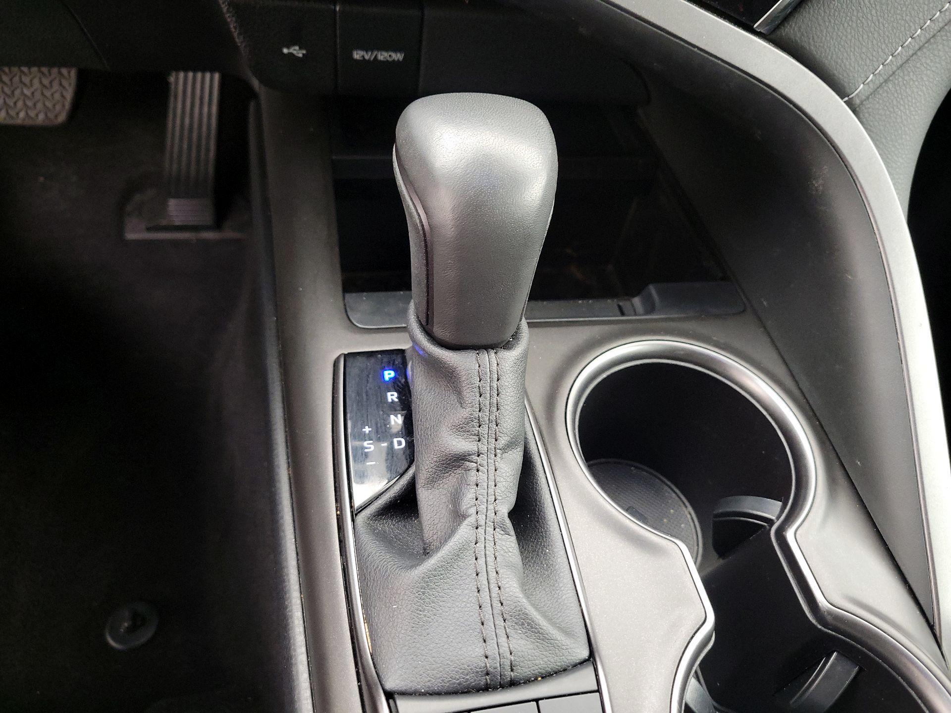 Thumbnail: 2024 Toyota Camry - 17
