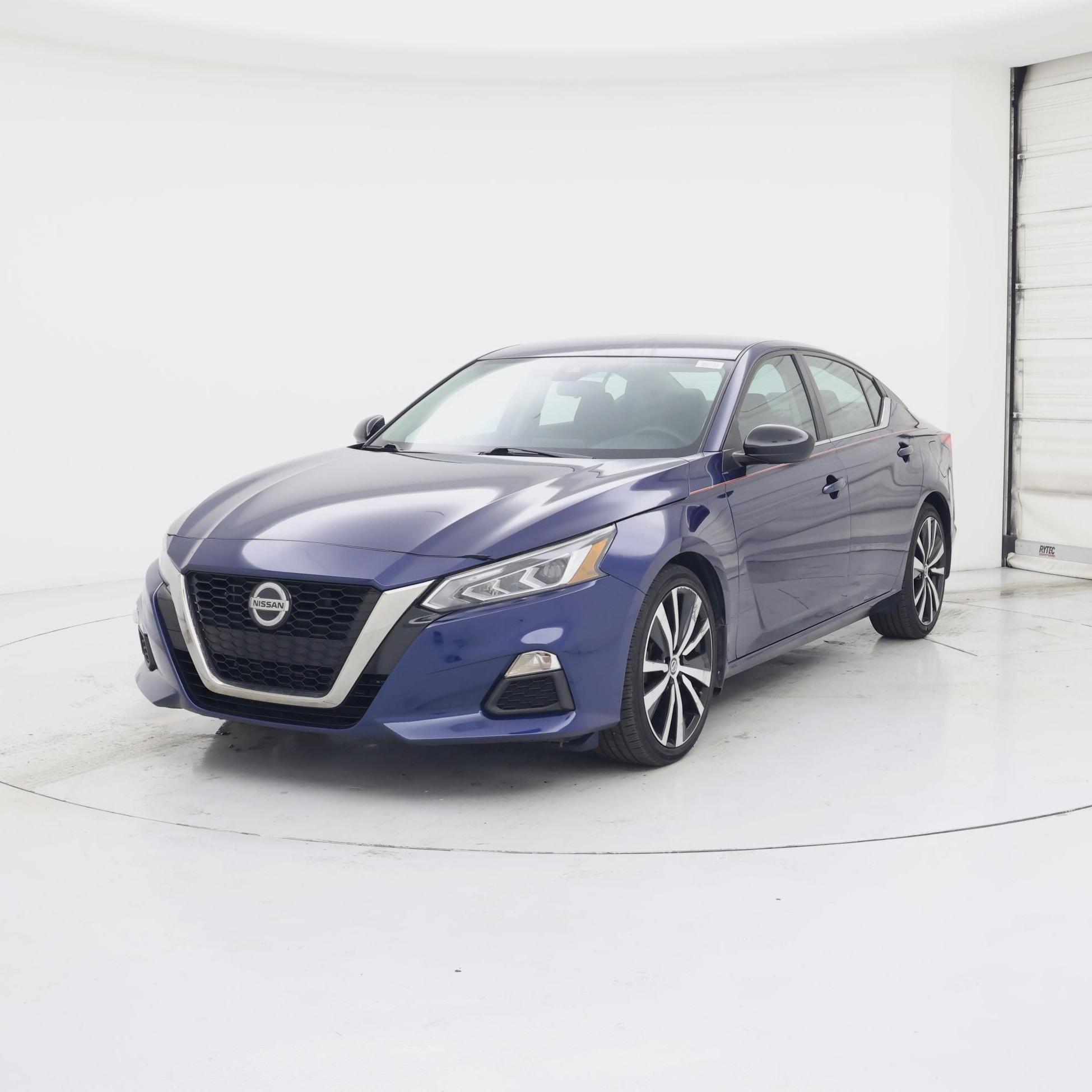 Thumbnail: 2020 Nissan Altima - 4