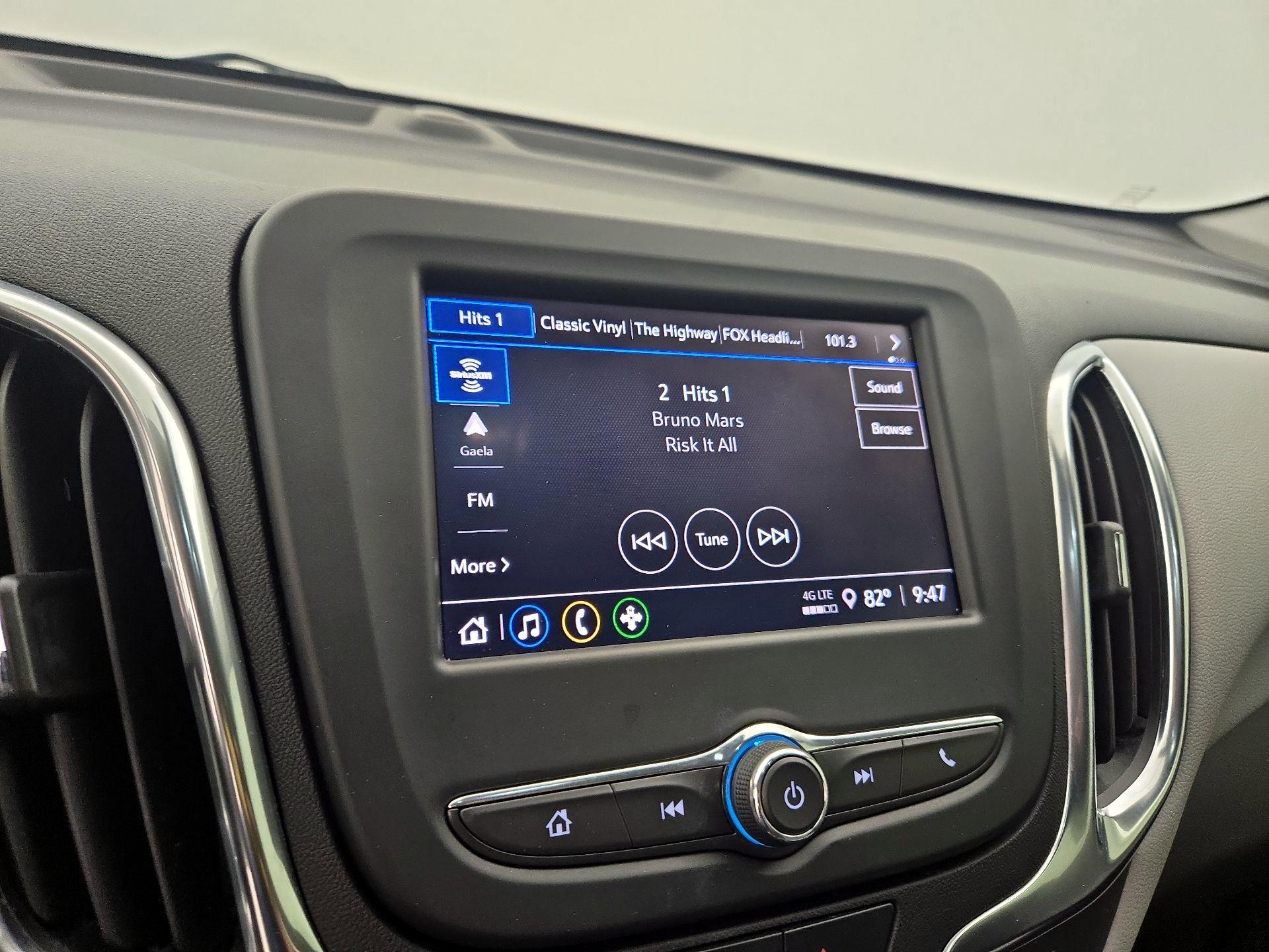 Thumbnail: 2022 Chevrolet Equinox - 15