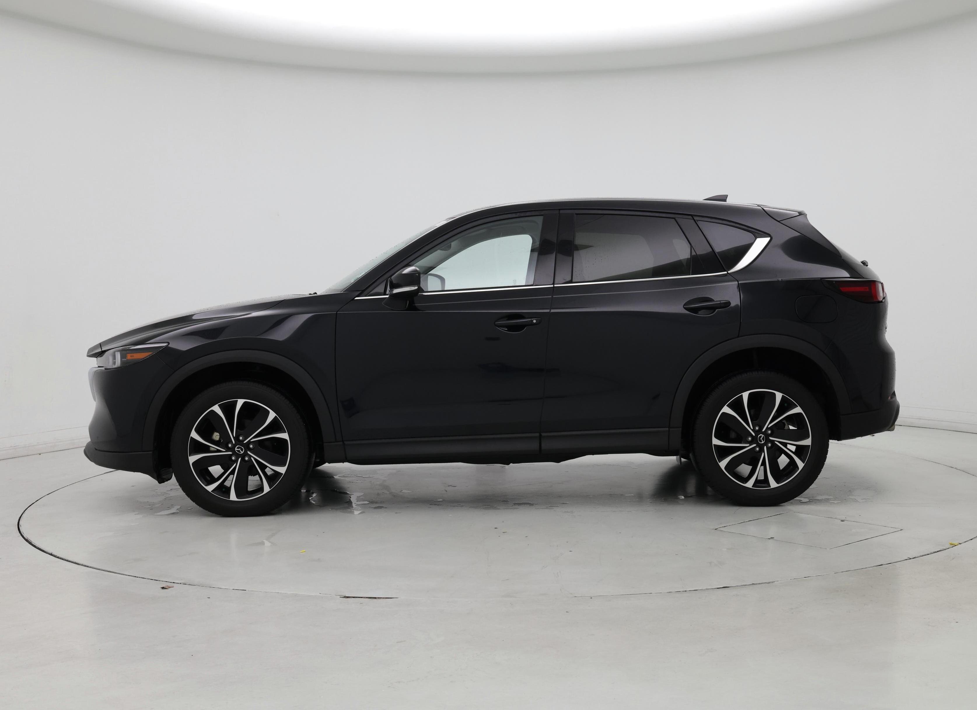 Thumbnail: 2023 Mazda CX-5 - 3