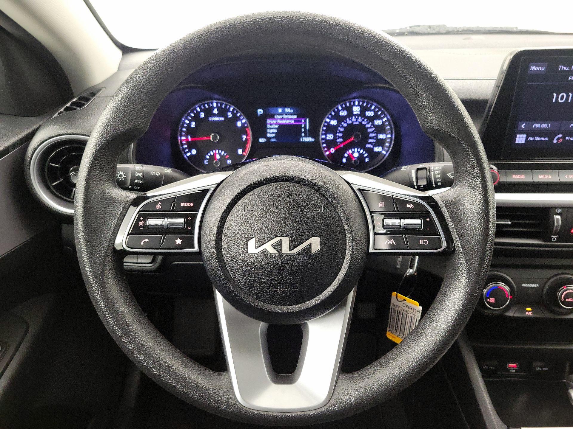 Thumbnail: 2023 Kia Forte - 10