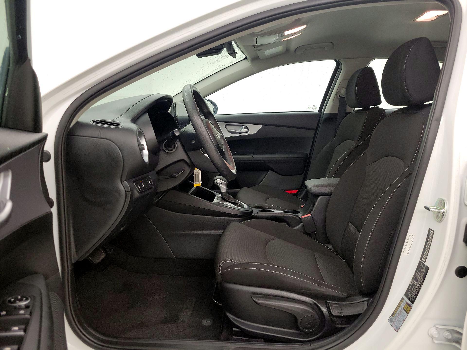 Thumbnail: 2023 Kia Forte - 11