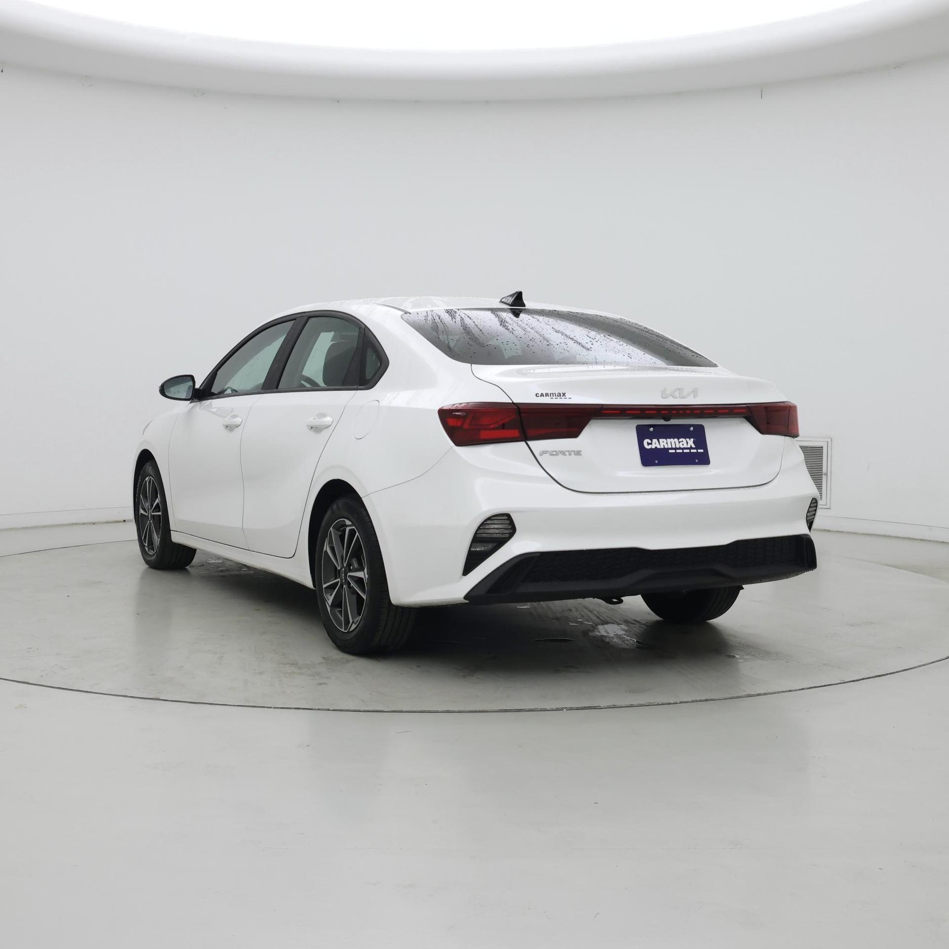 Thumbnail: 2023 Kia Forte - 2