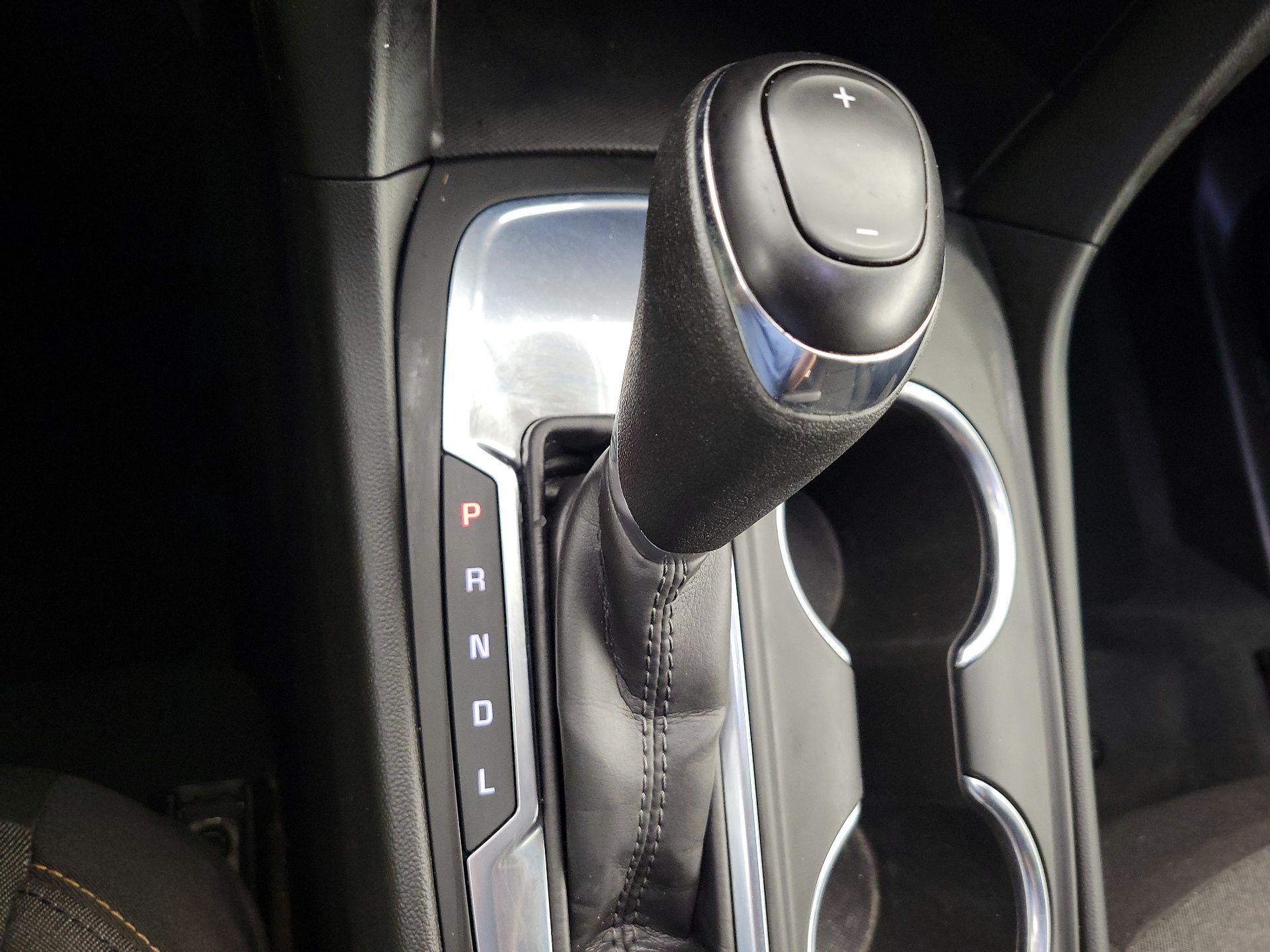 Thumbnail: 2021 Chevrolet Equinox - 17