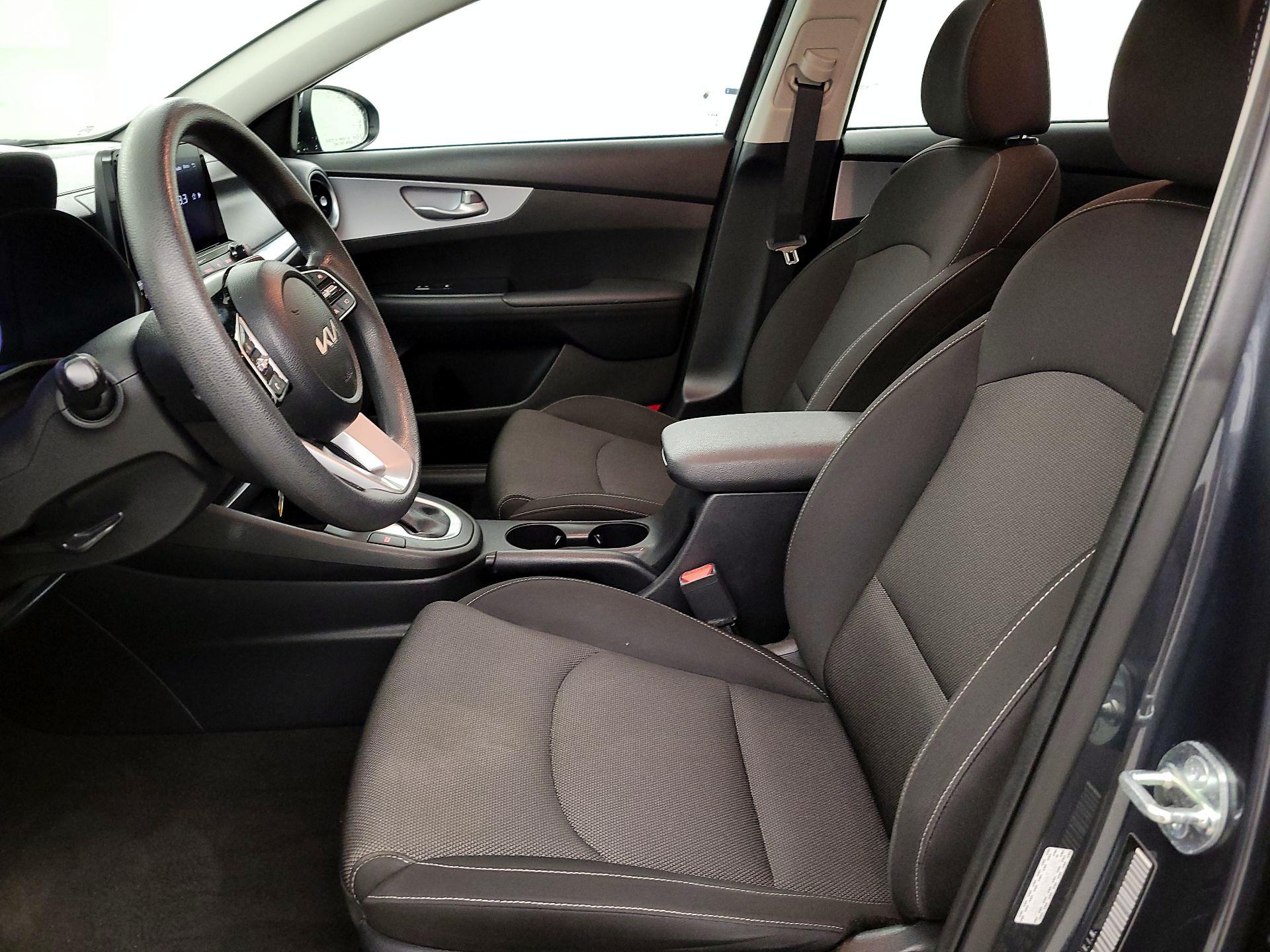 Thumbnail: 2024 Kia Forte - 11
