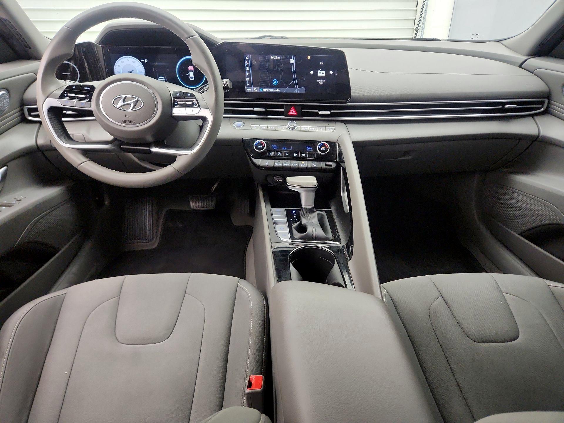 Thumbnail: 2023 Hyundai Elantra - 9