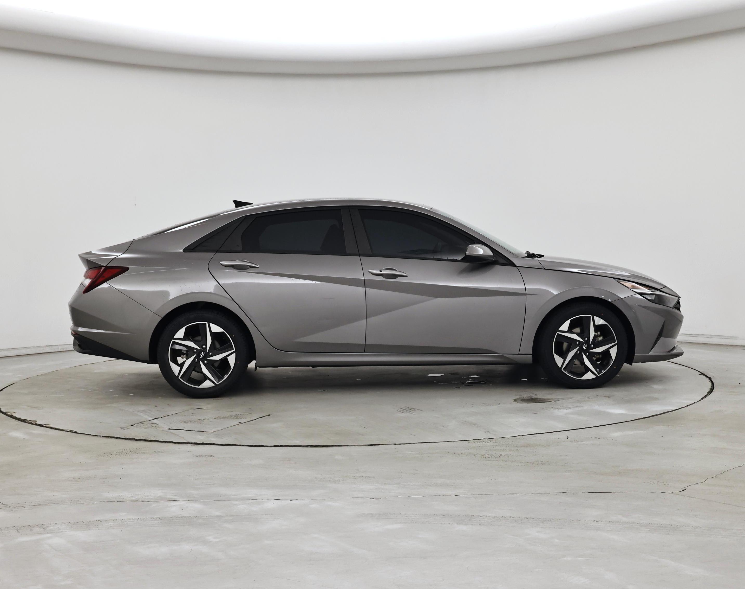 Thumbnail: 2023 Hyundai Elantra - 7