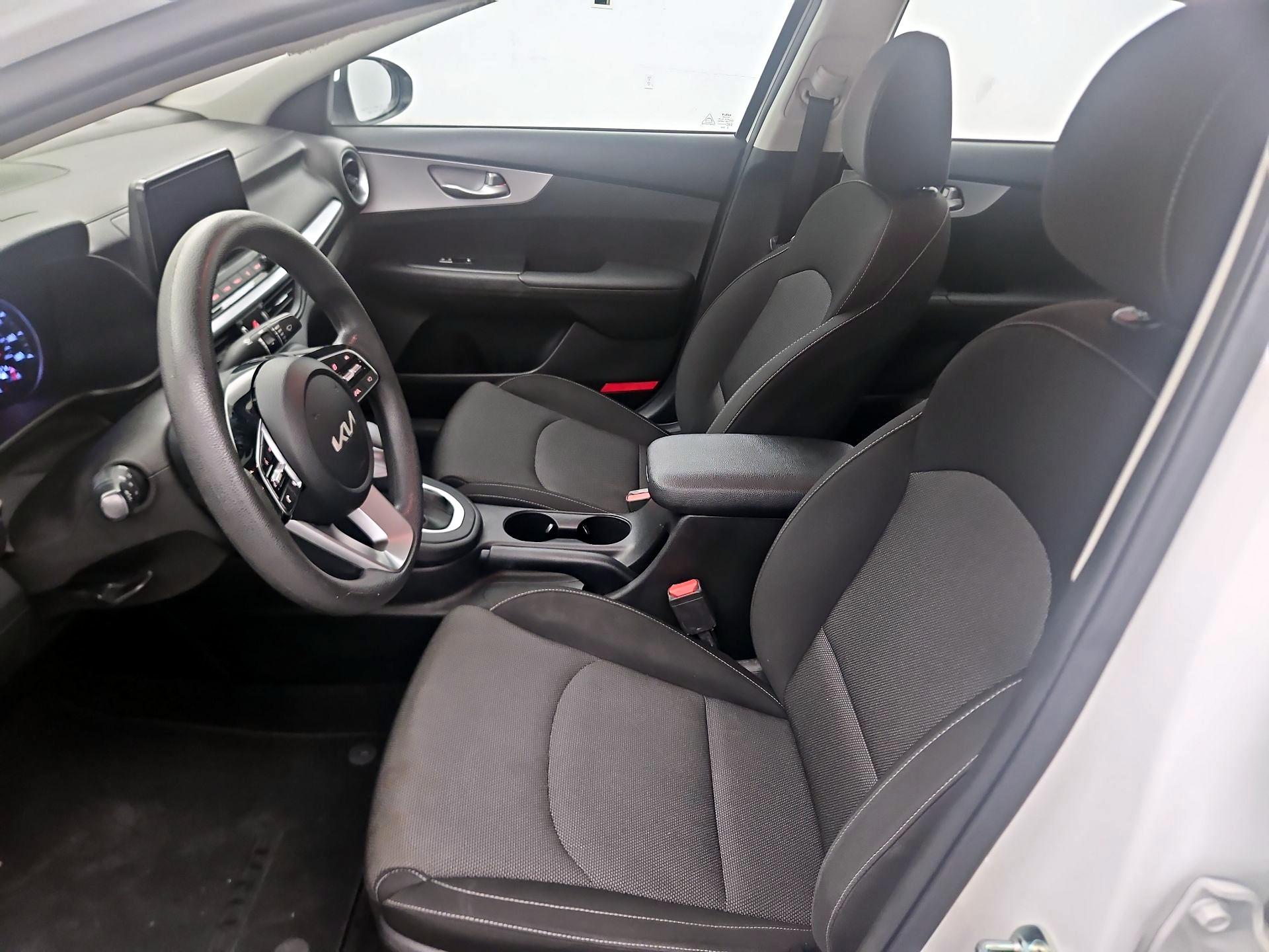 Thumbnail: 2023 Kia Forte - 11