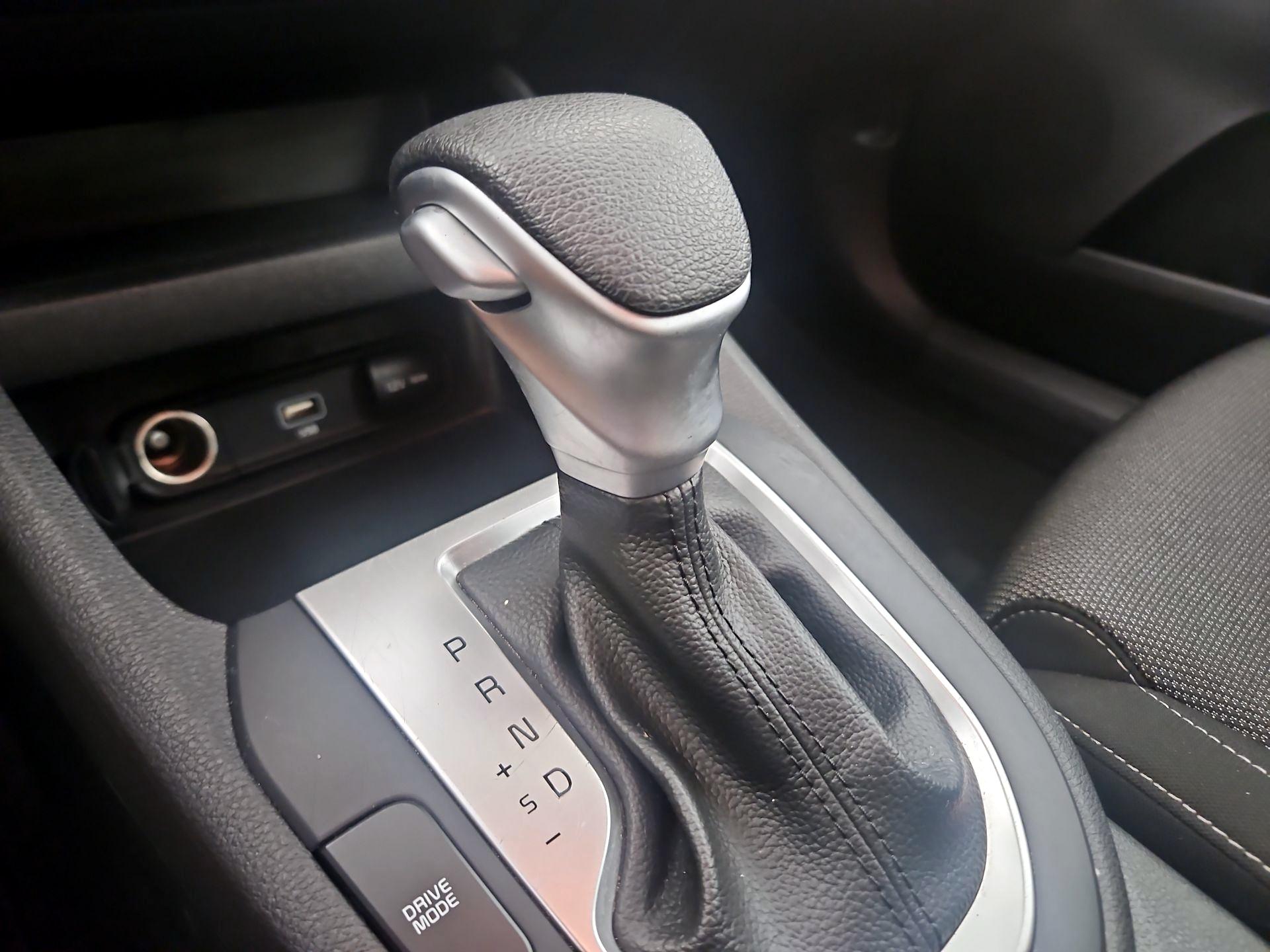 Thumbnail: 2023 Kia Forte - 17