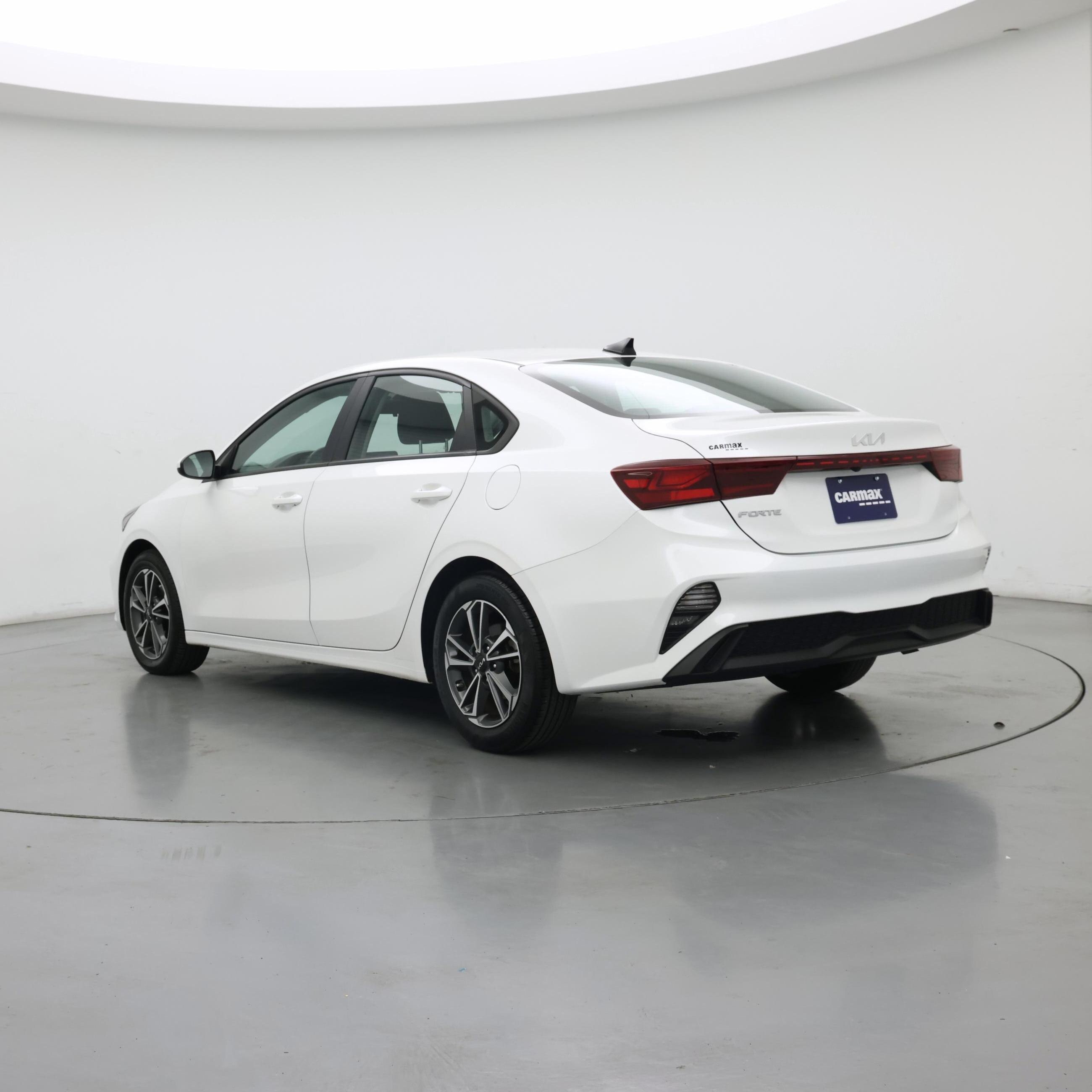 Thumbnail: 2023 Kia Forte - 2