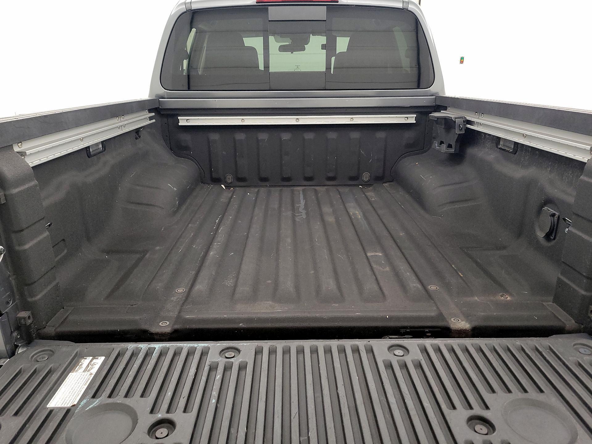 Thumbnail: 2023 Nissan Frontier - 20