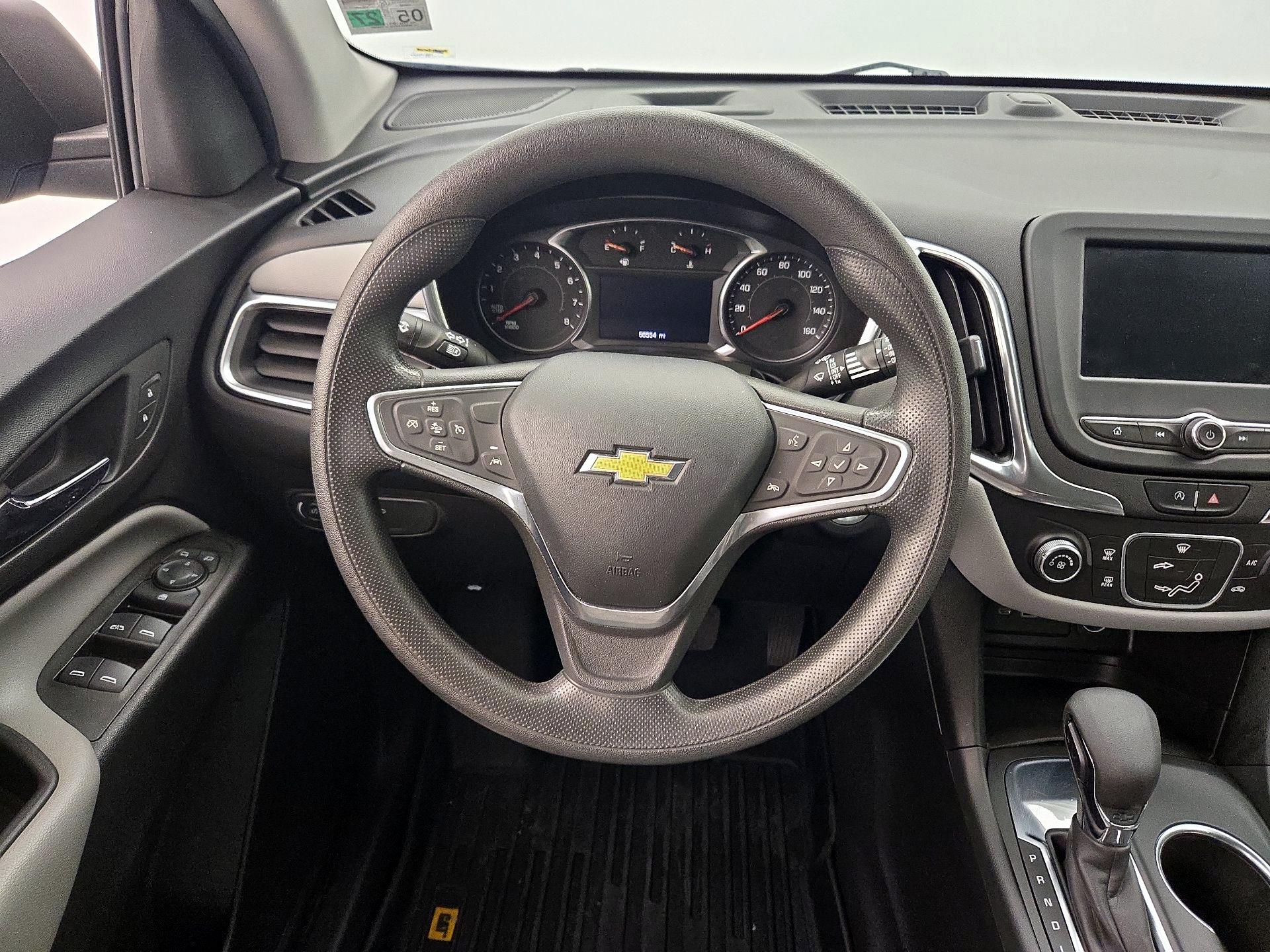 Thumbnail: 2022 Chevrolet Equinox - 10