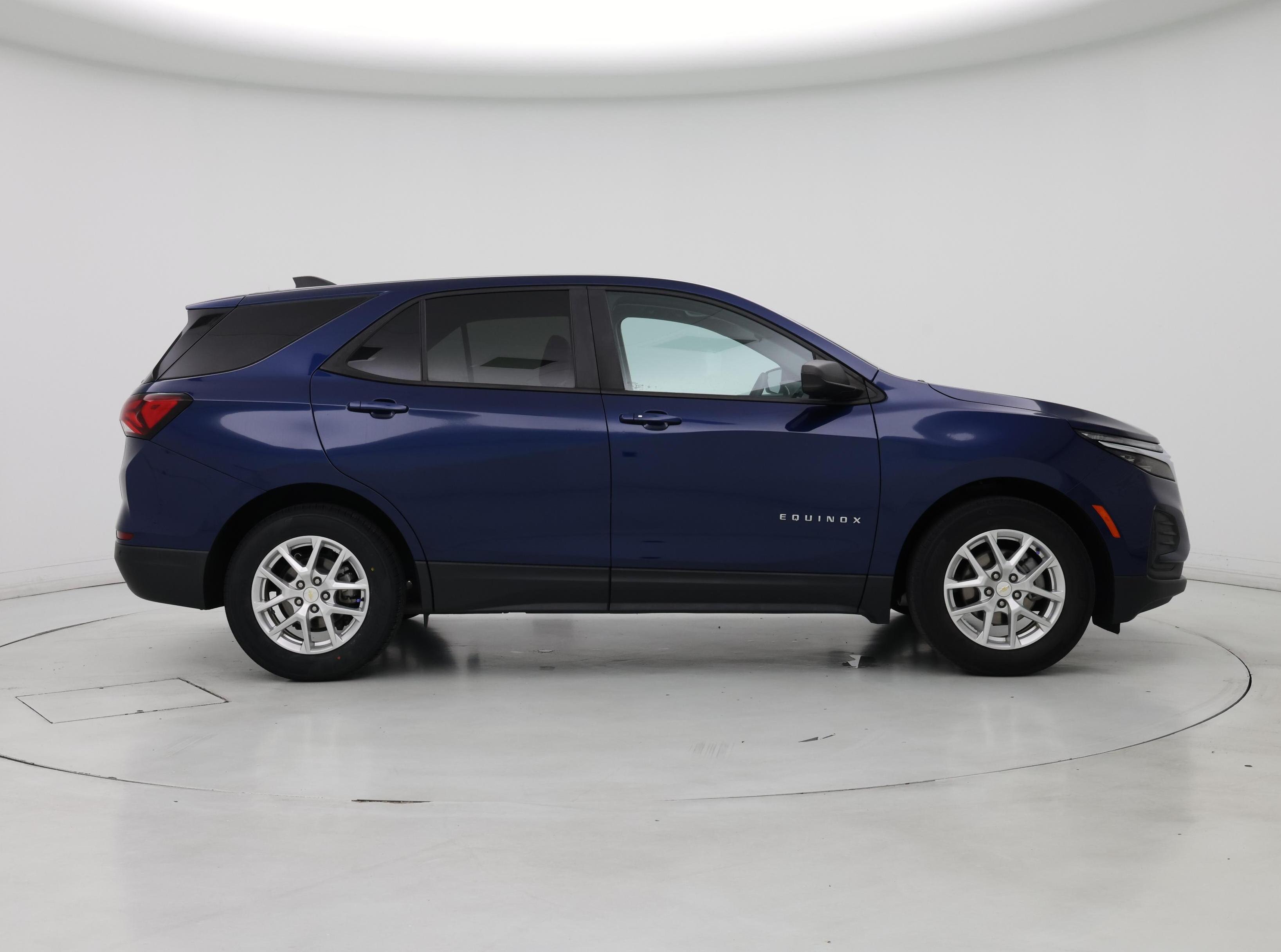 Thumbnail: 2022 Chevrolet Equinox - 7